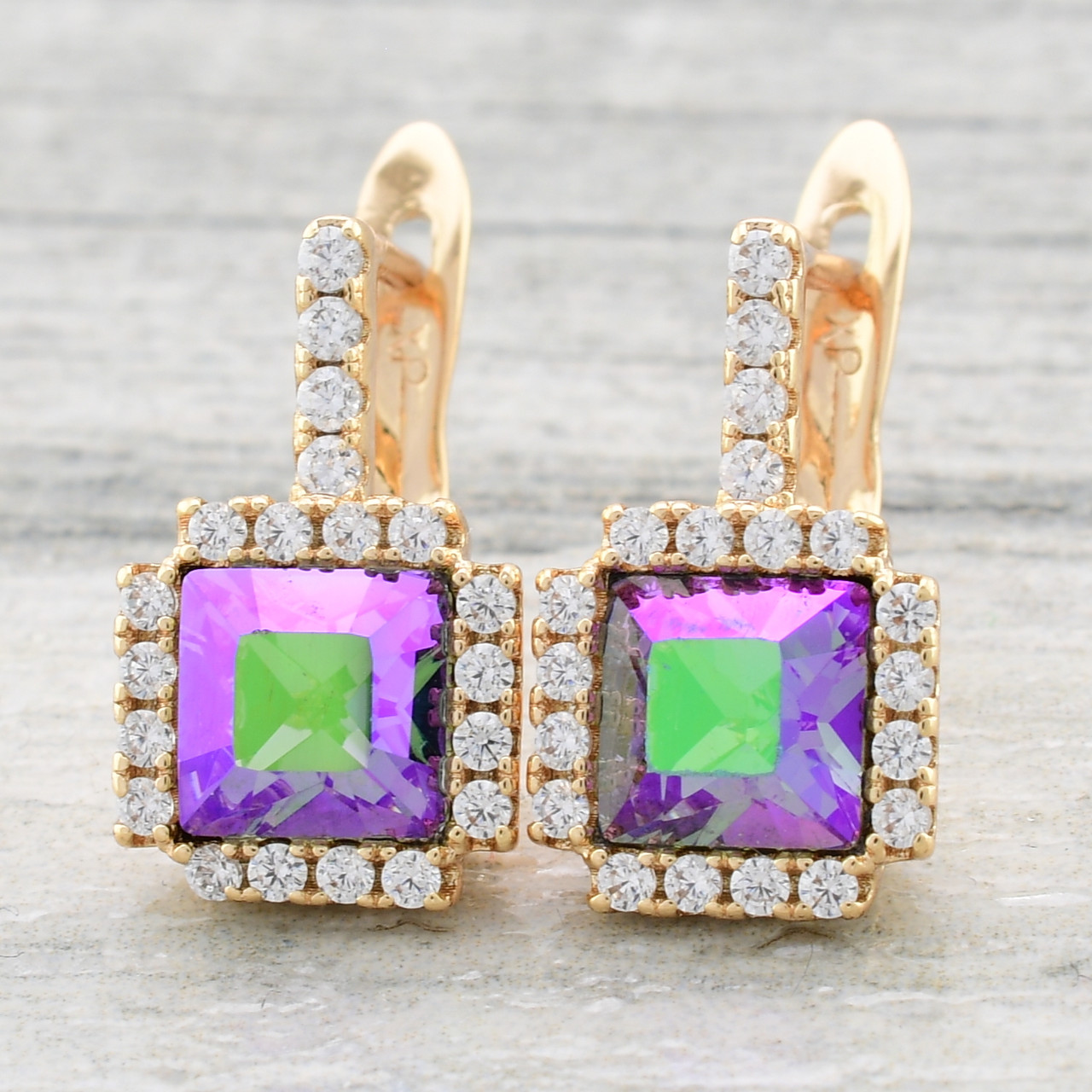Сережки Xuping з кристалами Swarovski 83027 розмір 16х9 мм колір райське сяйво позолота 18К
Сережки Xuping з кристалами Swarovski 83027 розмір 16х9 мм колір райське сяйво позолота 18К