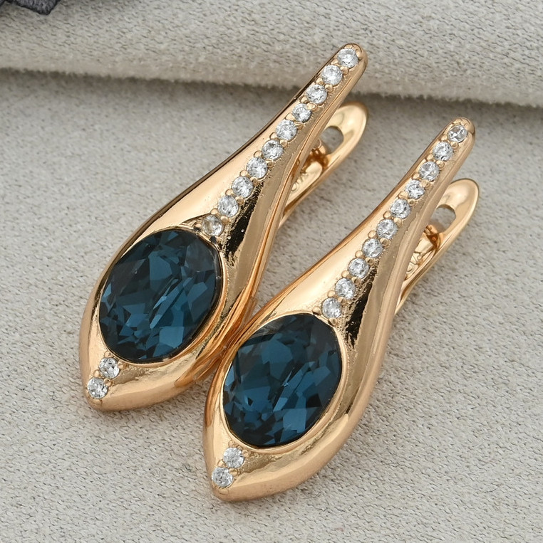 Серьги Xuping с кристаллами Swarovski 83174 размер 26х9 мм цвет синий вес 4.4 г позолота 18К
Серьги Xuping с кристаллами Swarovski 83174 размер 26х9 мм цвет синий вес 4.4 г позолота 18К