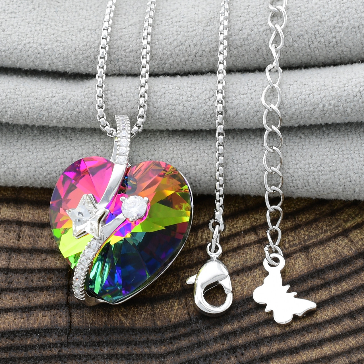 Набор Xuping с кристаллами Swarovski 87051 кулон 23х17 мм + цепочка 42 + 6 см вулканический кристалл позолота Белое золото
Набор Xuping с кристаллами Swarovski 87051 кулон 23х17 мм + цепочка 42 + 6 см вулканический кристалл позолота Белое золото