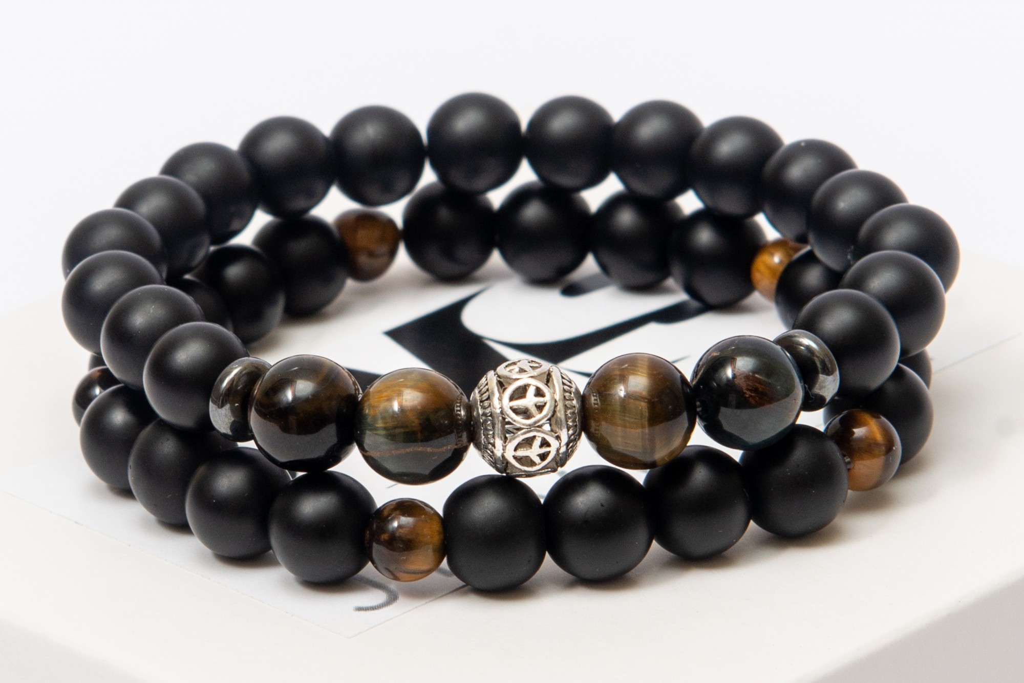 Парный браслет мужской DMS Jewelry из натуральных камней Ø 8мм: шунгит, гематит (синт.), тигровый глаз. Мужские браслеты на основе шунгита TIGER'S EYE
Парный браслет мужской DMS Jewelry из натуральных камней Ø 8мм: шунгит, гематит (синт.), тигровый глаз. Мужские браслеты на основе шунгита TIGER'S EYE