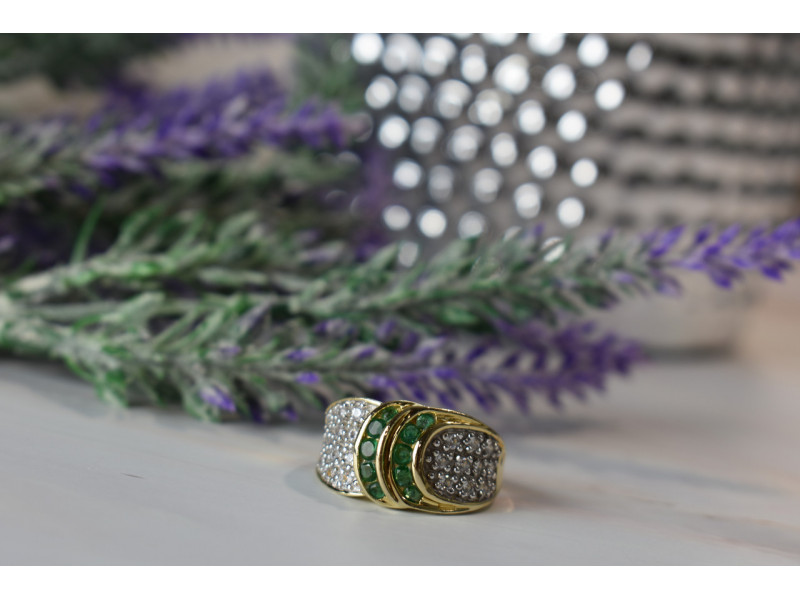 Серебряное кольцо в позолоте 925 пробы с Изумрудом и фианитами Sky Jewelry 001019
Серебряное кольцо в позолоте 925 пробы с Изумрудом и фианитами Sky Jewelry 001019