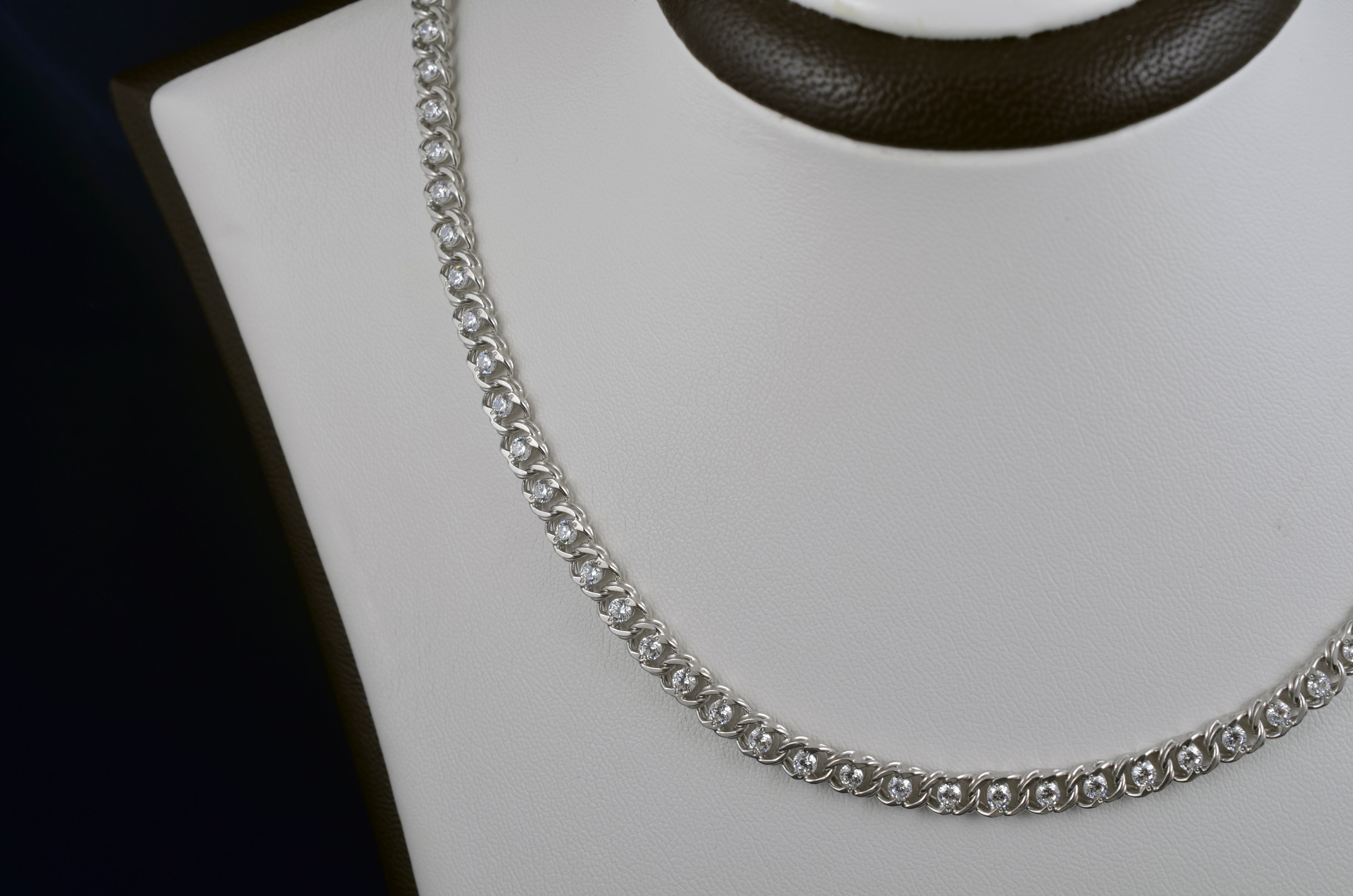 Серебряная цепочка Meridian 925 пробы плетение "Арабский бисмарк с фианитами" 50 размер (5012/4500)
Серебряная цепочка Meridian 925 пробы плетение "Арабский бисмарк с фианитами" 50 размер (5012/4500)