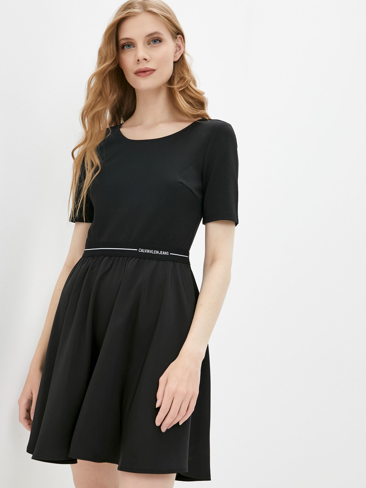 Платье Calvin Klein Jeans Logo Elastic Dress J20J216275-BEH Черное, Платье Calvin Klein Jeans Logo Elastic Dress J20J216275-BEH M Черное
Платье Calvin Klein Jeans Logo Elastic Dress J20J216275-BEH Черное, Платье Calvin Klein Jeans Logo Elastic Dress J20J216275-BEH M Черное