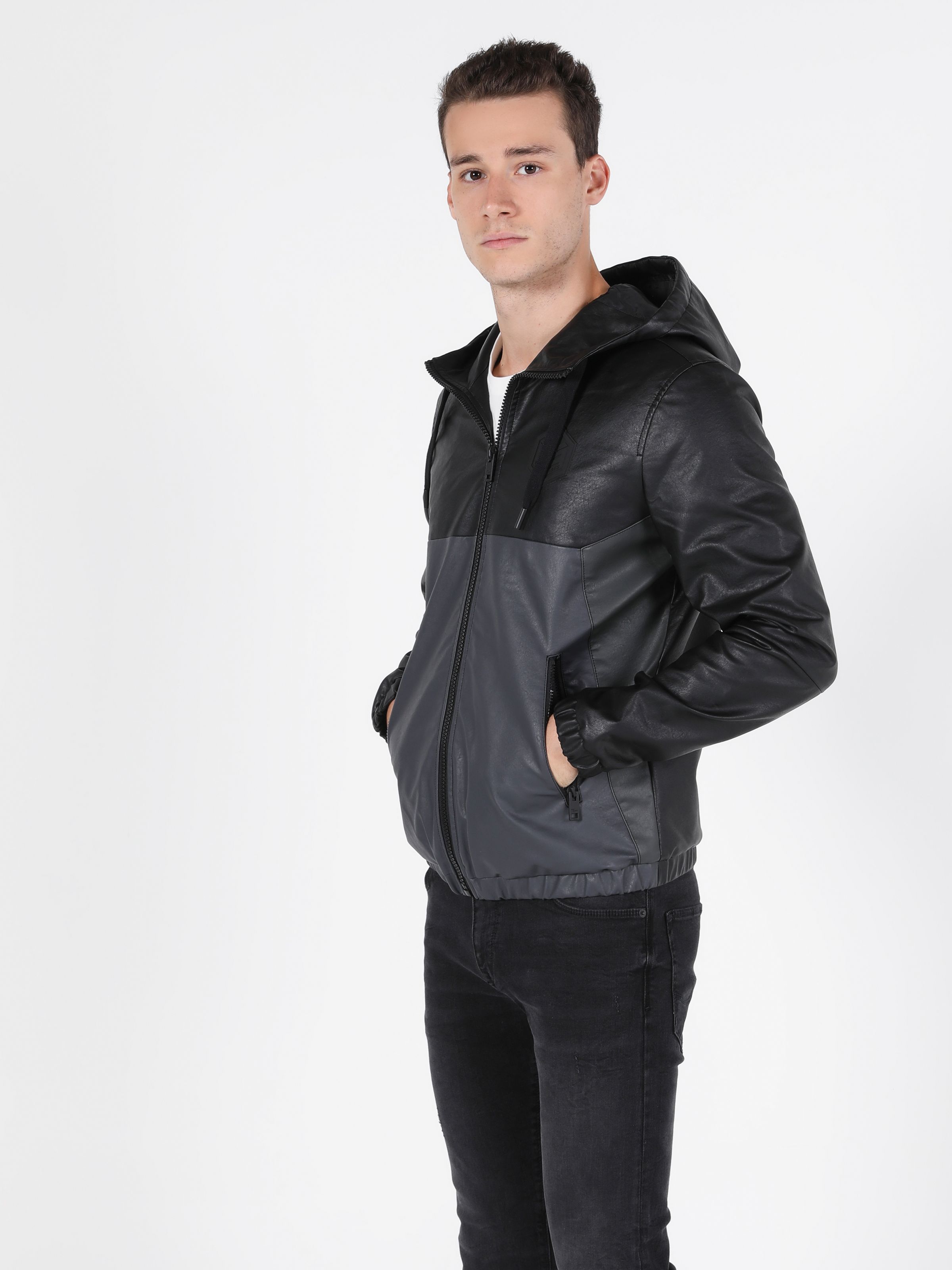 Куртка джинсовая Colin's CL1050094BLK Black, Куртка джинсовая Colin's CL1050094BLK M Black
Куртка джинсовая Colin's CL1050094BLK Black, Куртка джинсовая Colin's CL1050094BLK M Black