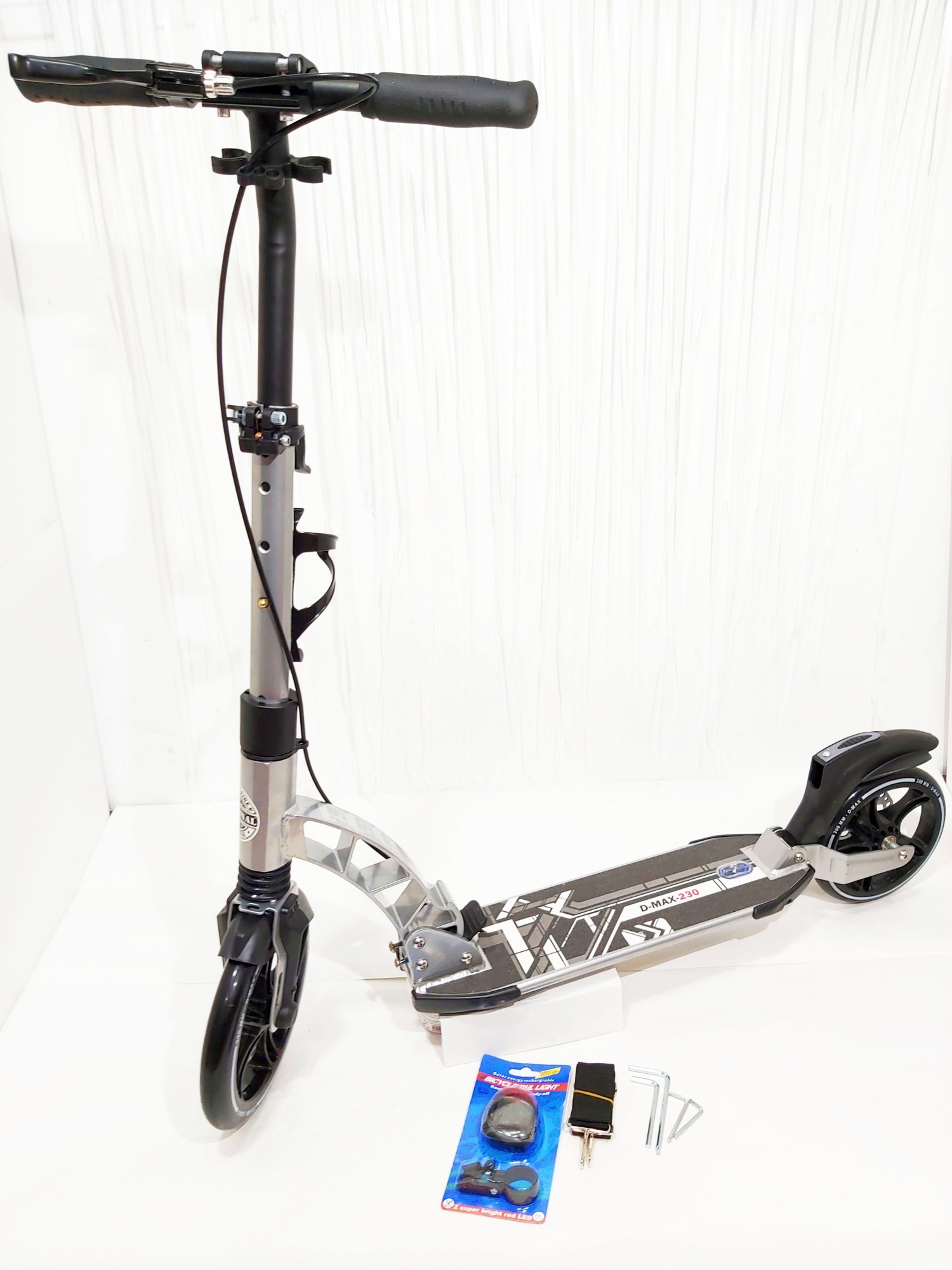 Самокат iTrike Disk brake SR 20144G серый алюминиевая рама колёса PU 230/200 мм 2 амортизатора
Самокат iTrike Disk brake SR 20144G серый алюминиевая рама колёса PU 230/200 мм 2 амортизатора