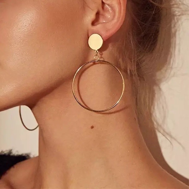 Сережки металлические кольца на гвоздиках в золотистом цвете Fashion Jewelry 7689
Сережки металлические кольца на гвоздиках в золотистом цвете Fashion Jewelry 7689