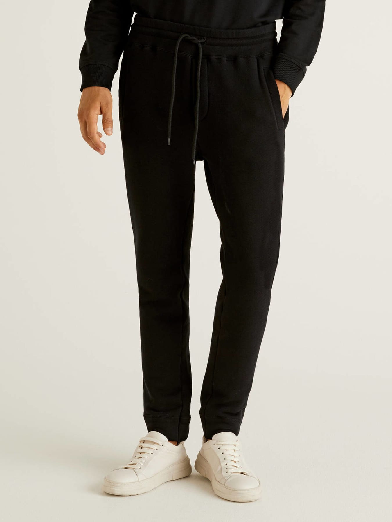Спортивные штаны United Colors of Benetton 3TVJP0513-100, Спортивные штаны United Colors of Benetton 3TVJP0513-100 S
Спортивные штаны United Colors of Benetton 3TVJP0513-100, Спортивные штаны United Colors of Benetton 3TVJP0513-100 S