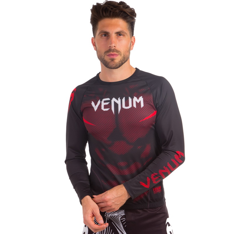 Рашгард с длинным рукавом Venum NOGI 2.0 CO-8136 (PL, эластан, р-р L 46-48 , черный-красный)
Рашгард с длинным рукавом Venum NOGI 2.0 CO-8136 (PL, эластан, р-р L 46-48 , черный-красный)