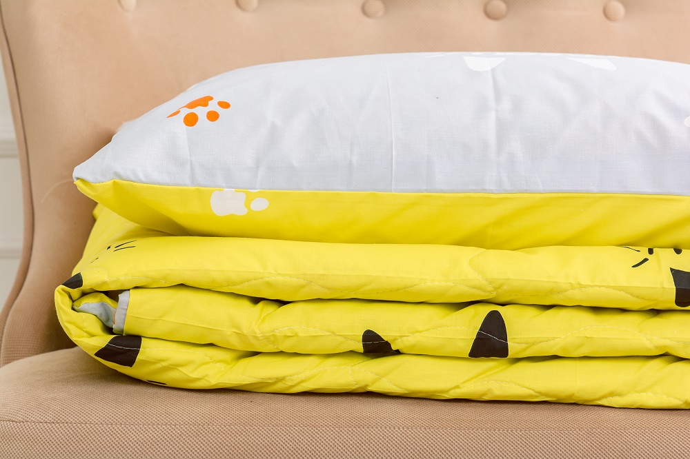 Набор MirSon №2722 Silk Kapok 19-2508 Cascata (одеяло + 2 наволочки) 110х140 см + 40х60 см италия, шелк
Набор MirSon №2722 Silk Kapok 19-2508 Cascata (одеяло + 2 наволочки) 110х140 см + 40х60 см италия, шелк