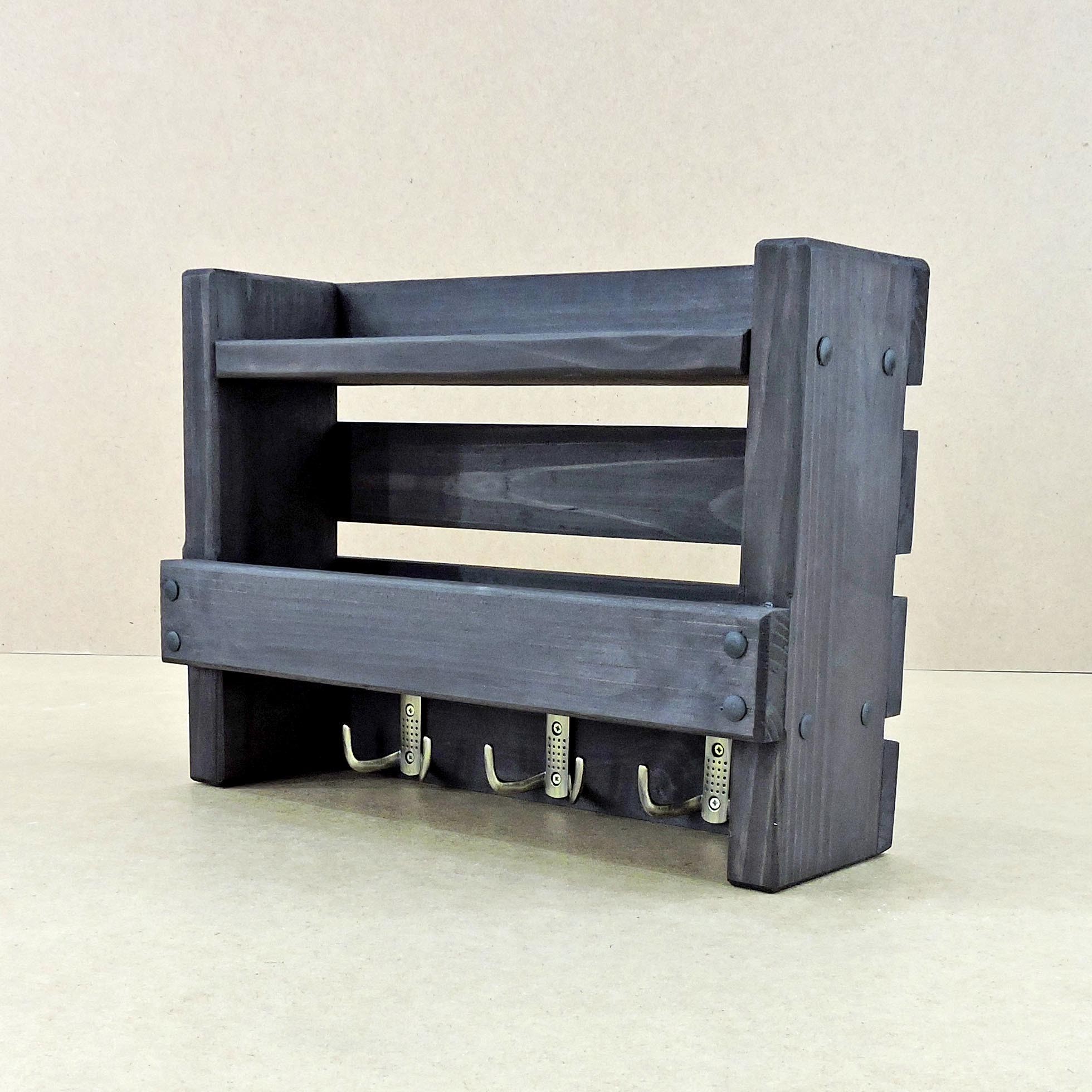 Полка для ванной комнаты из натурального дерева IZD Нюрнберг Венге 30х42х13 см ВНП-001212
Полка для ванной комнаты из натурального дерева IZD Нюрнберг Венге 30х42х13 см ВНП-001212