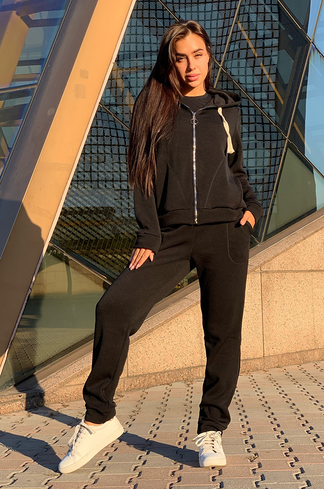 Костюм женский на меху черный AAA S Черный
Костюм женский на меху черный AAA S Черный