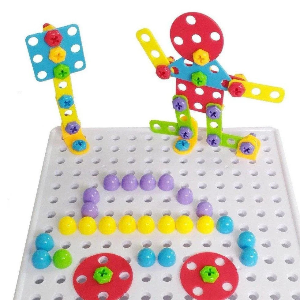 Детский пластмассовый конструктор Creative Puzzle 4 in 1 151 элемент, с шуруповертом
Детский пластмассовый конструктор Creative Puzzle 4 in 1 151 элемент, с шуруповертом
