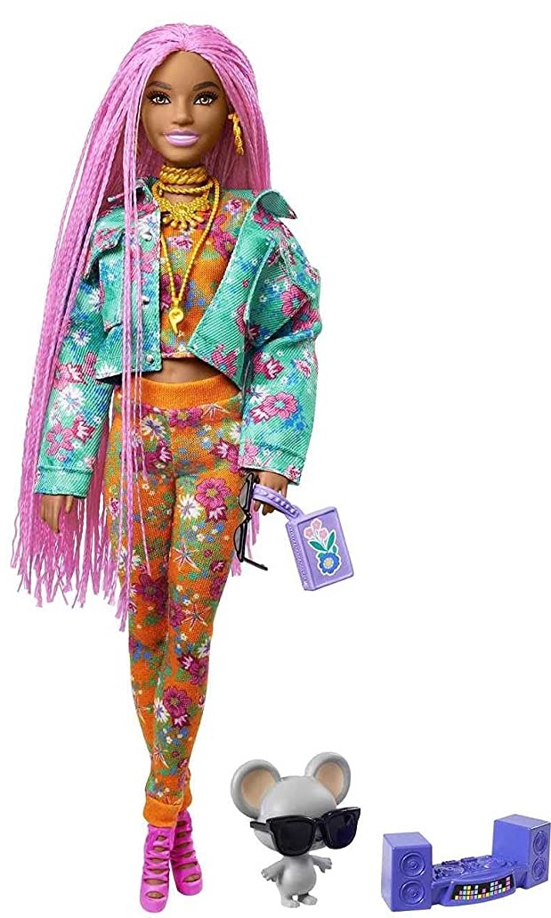 Кукла Барби Экстра Модница в куртке с длинными розовыми косичками Barbie Extra Doll #10 in Floral-Print Jacket & Jogger Set with DJ Mouse Pet (GXF09)
Кукла Барби Экстра Модница в куртке с длинными розовыми косичками Barbie Extra Doll #10 in Floral-Print Jacket & Jogger Set with DJ Mouse Pet (GXF09)