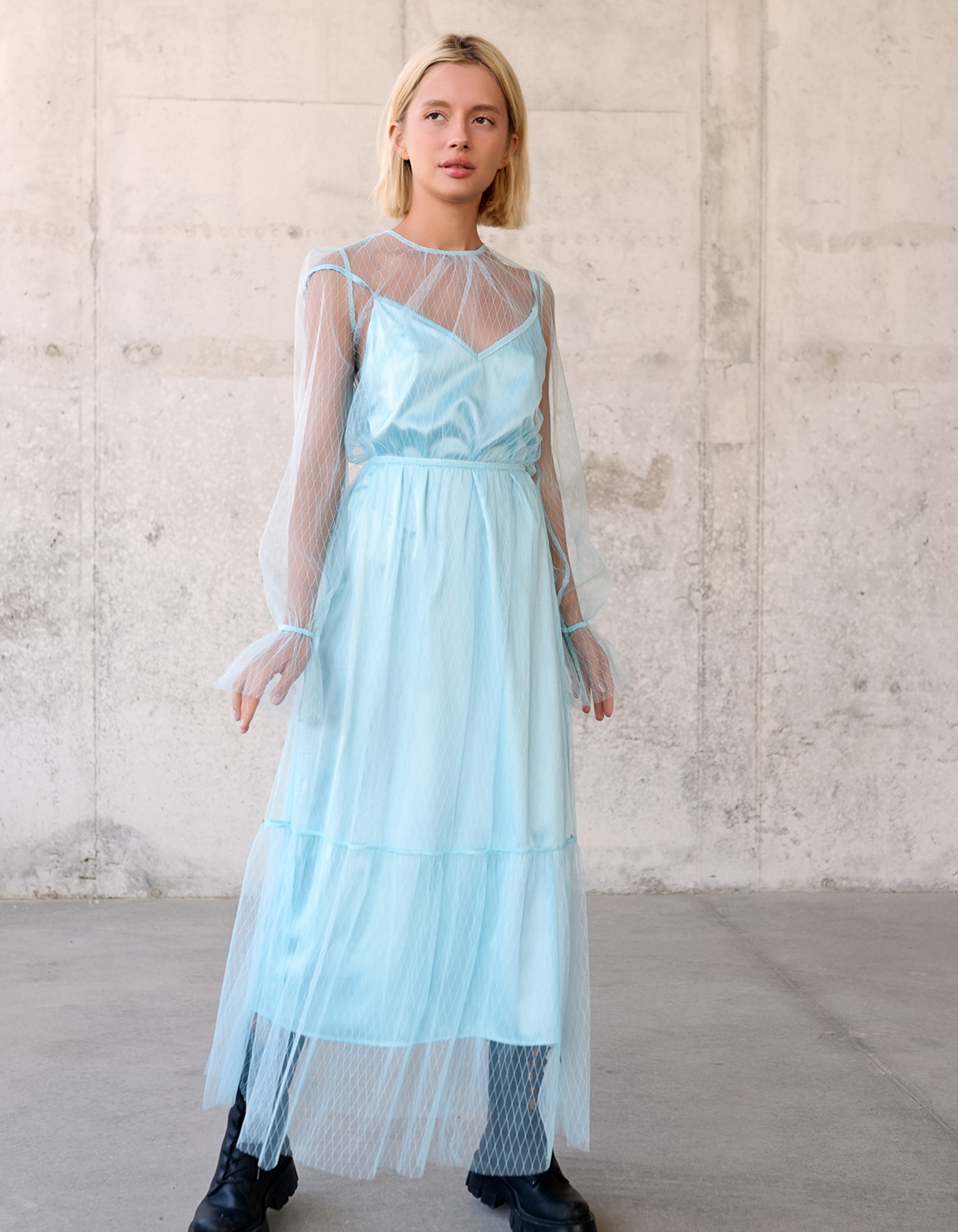 Платье деми Wear me женское сетка шелковое нарядное Голубой 2w/19/70, Платье деми Wear me женское сетка шелковое нарядное M Голубой 2w/19/70
Платье деми Wear me женское сетка шелковое нарядное Голубой 2w/19/70, Платье деми Wear me женское сетка шелковое нарядное M Голубой 2w/19/70