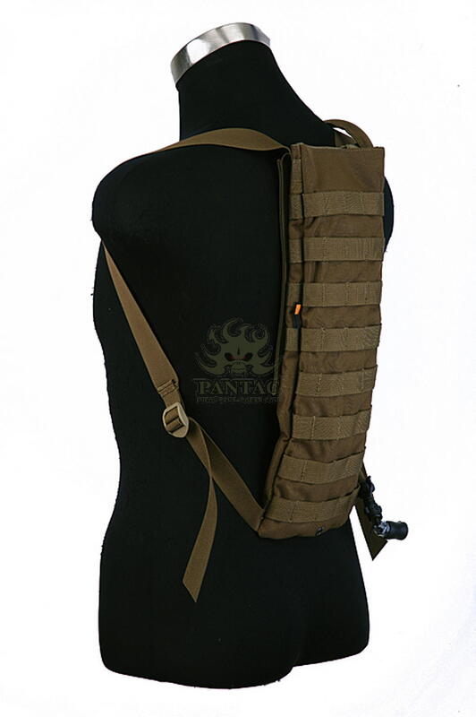 Подсумок для гидросистемы Shark Gear Molle Compact Hydration Pack 80006223 Coyote Brown
Подсумок для гидросистемы Shark Gear Molle Compact Hydration Pack 80006223 Coyote Brown