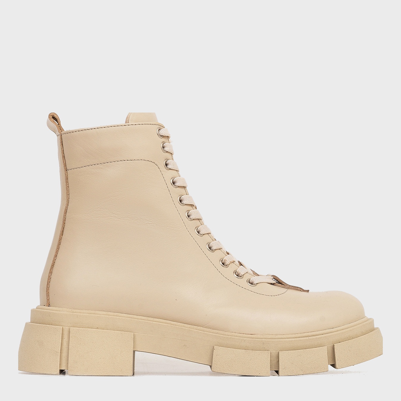 Ботинки GEM 3290 37 24.1 см Бежевые
Ботинки GEM 3290 37 24.1 см Бежевые