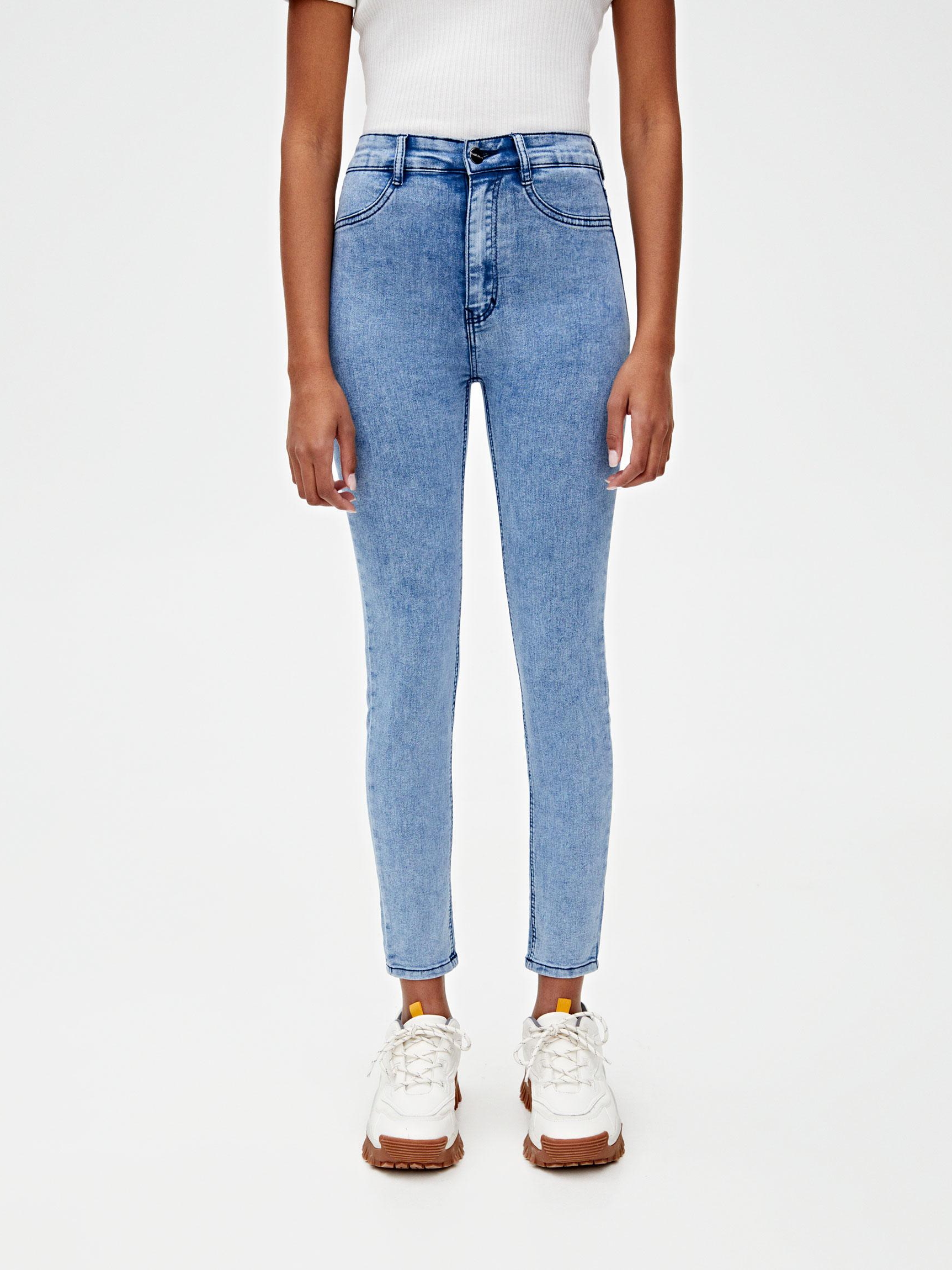 Джинсы Pull & Bear XAZ279651RHPL Светло-синие, Джинсы Pull & Bear XAZ279651RHPL 38 Светло-синие
Джинсы Pull & Bear XAZ279651RHPL Светло-синие, Джинсы Pull & Bear XAZ279651RHPL 38 Светло-синие