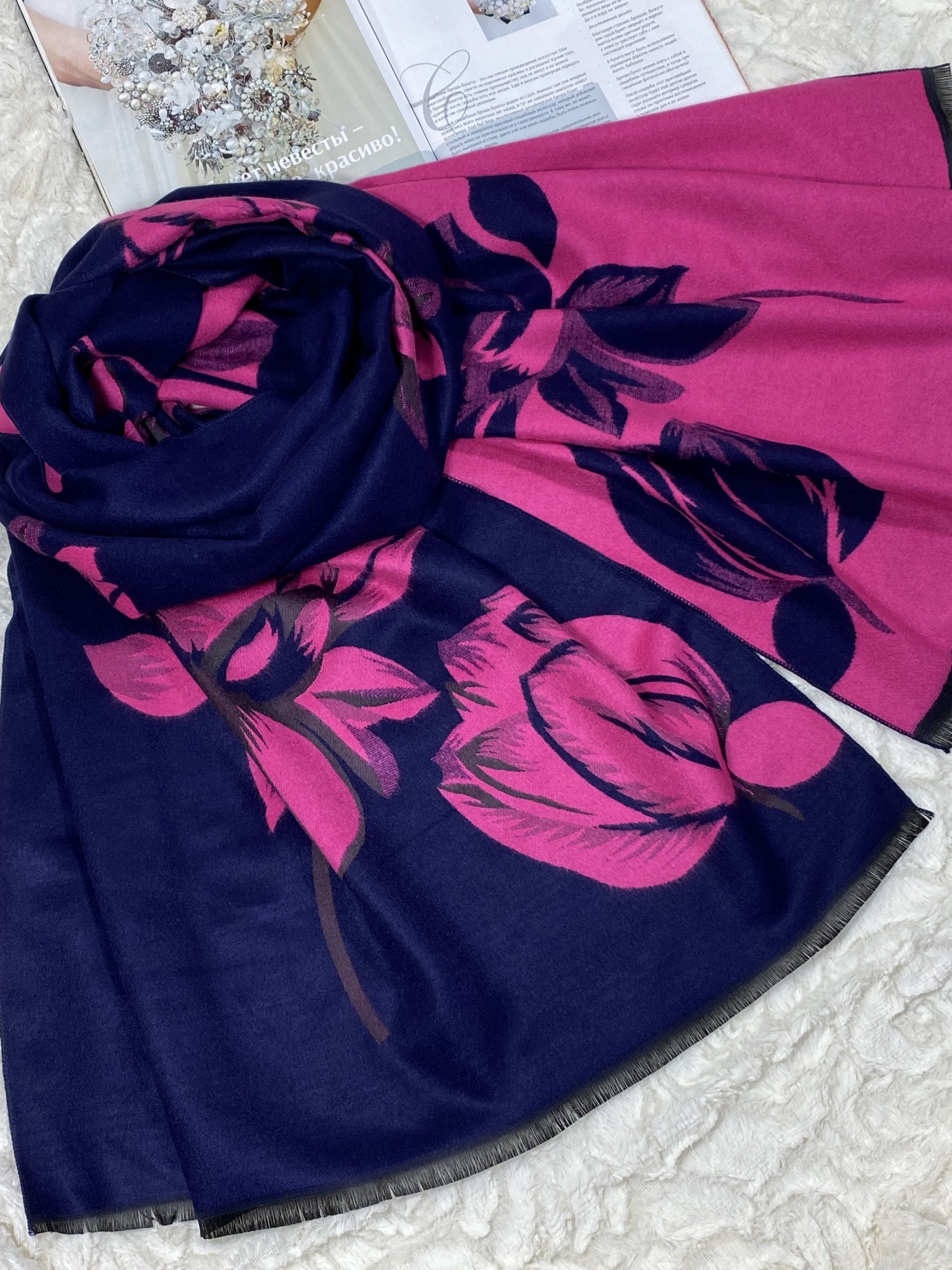 Палантин Pashmina 190*60 см двухсторонний теплый кашемировый сине-розовый с цветами
Палантин Pashmina 190*60 см двухсторонний теплый кашемировый сине-розовый с цветами