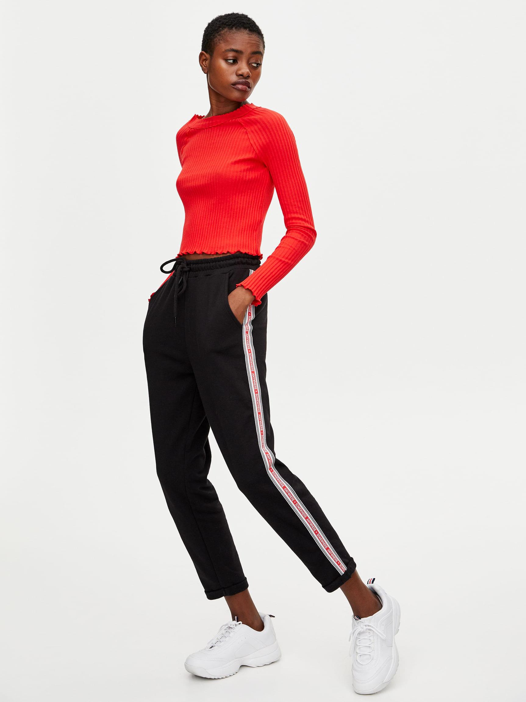 Спортивные штаны Pull & Bear XAZ280018ZLCF Черные с белым, Спортивные штаны Pull & Bear XAZ280018ZLCF XS Черные с белым
Спортивные штаны Pull & Bear XAZ280018ZLCF Черные с белым, Спортивные штаны Pull & Bear XAZ280018ZLCF XS Черные с белым