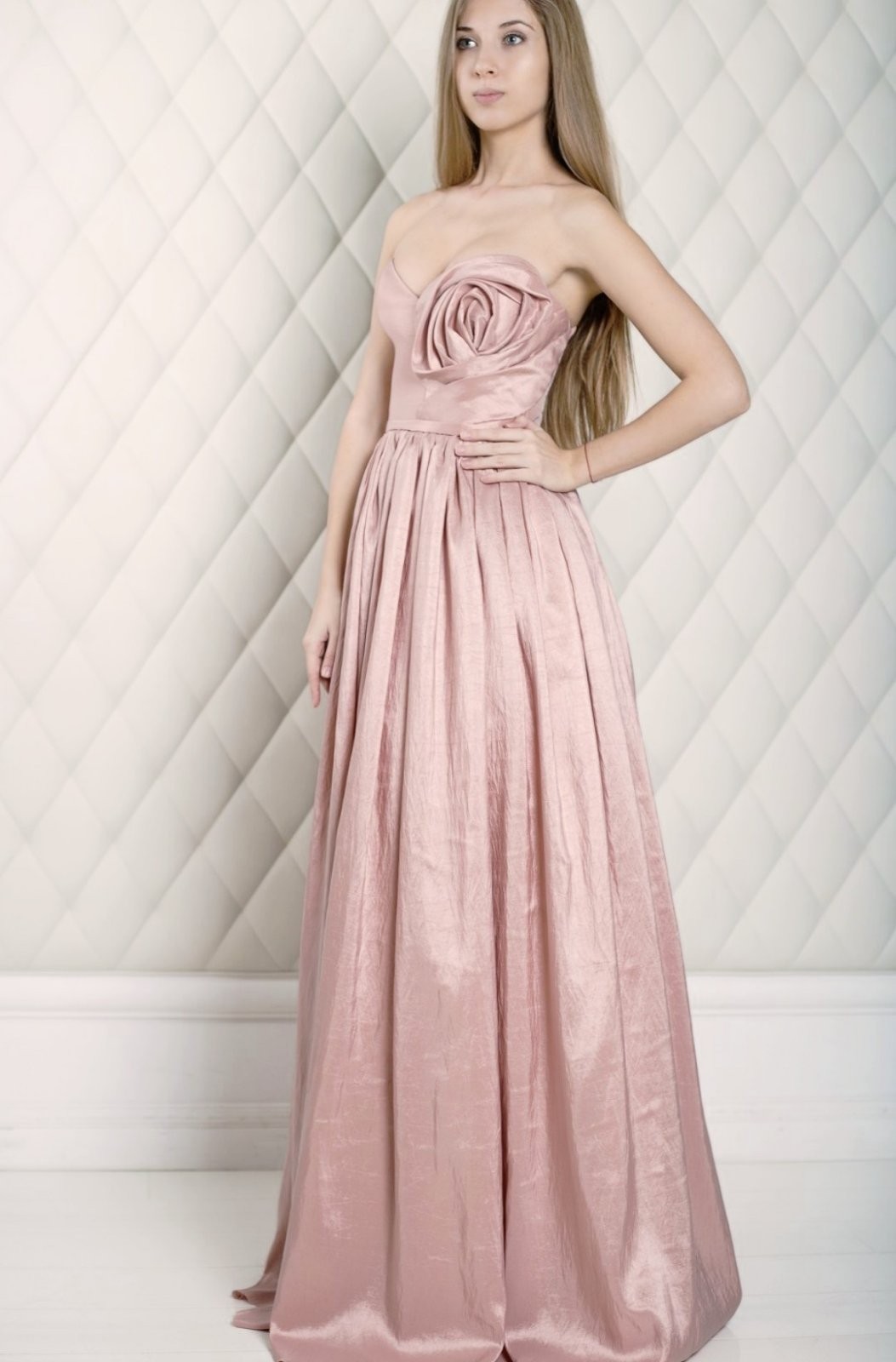 Вечернее платье ANGEL FASHION DRESS АСТРИД-1 пудра, Вечернее платье ANGEL FASHION DRESS АСТРИД-1 42 пудра
Вечернее платье ANGEL FASHION DRESS АСТРИД-1 пудра, Вечернее платье ANGEL FASHION DRESS АСТРИД-1 42 пудра