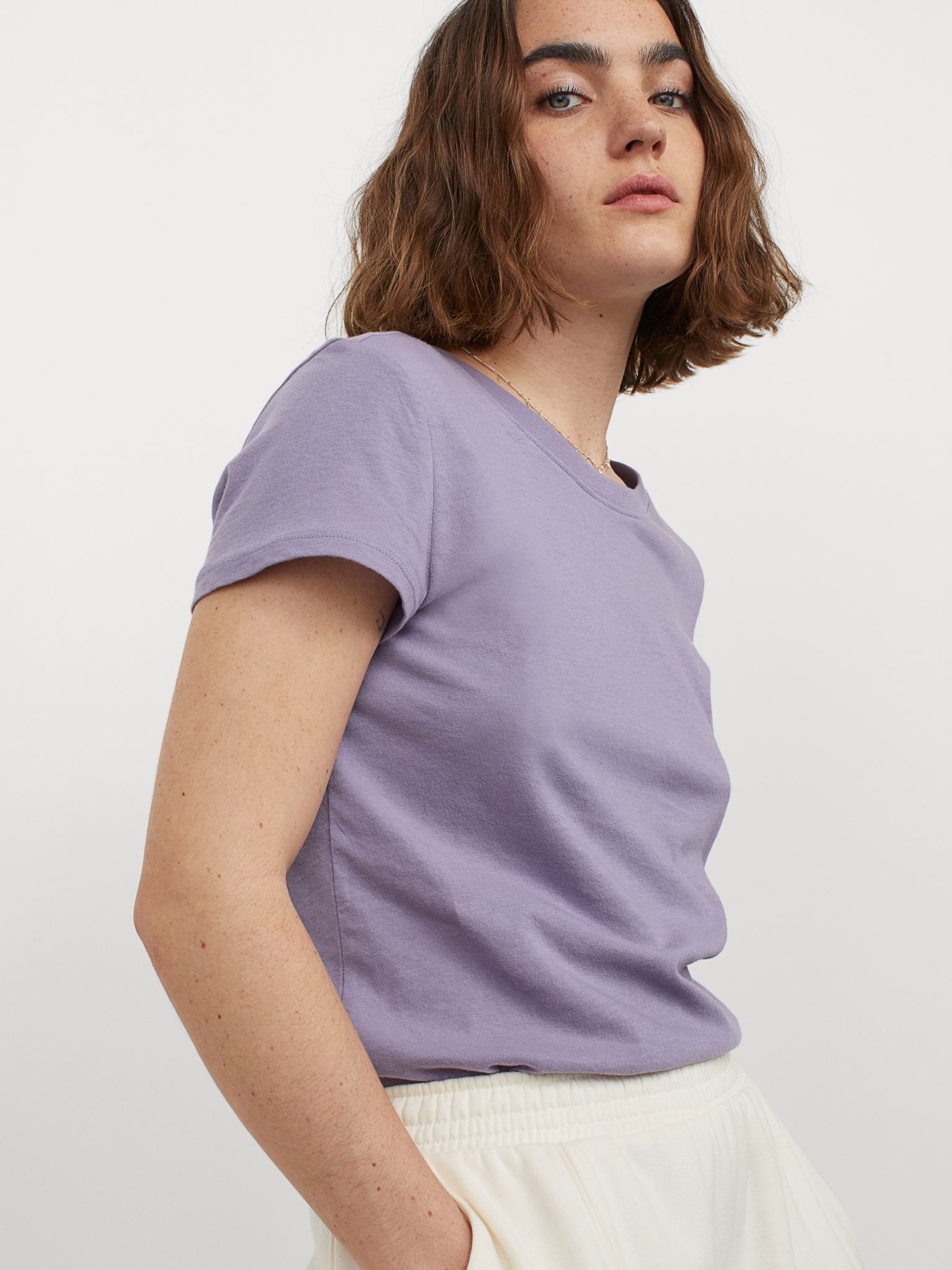 Футболка H&M 7174902bar L Лавандовая