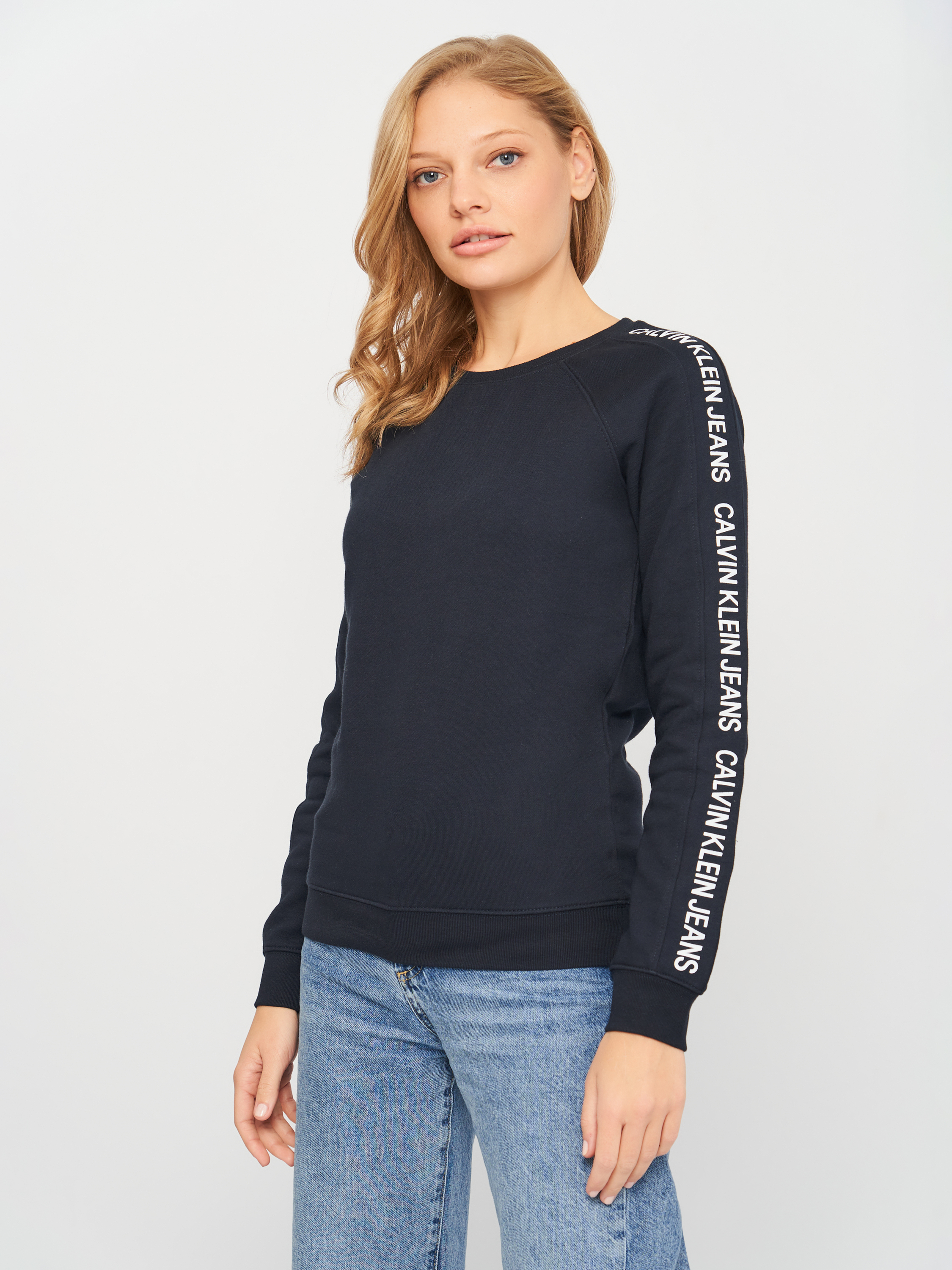 Свитшот Calvin Klein Jeans 10776.1 (48) Темно-синий, Свитшот Calvin Klein Jeans 10776.1 L (48) Темно-синий
Свитшот Calvin Klein Jeans 10776.1 (48) Темно-синий, Свитшот Calvin Klein Jeans 10776.1 L (48) Темно-синий