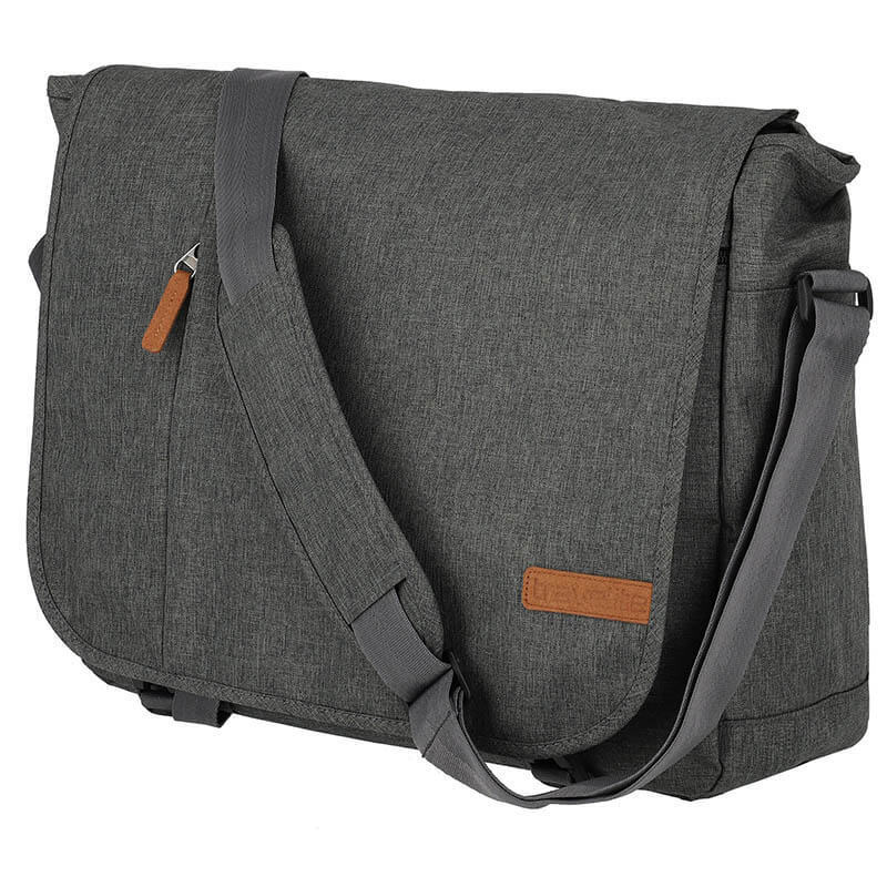 Мужская сумка Travelite Basics Messenger Anthracite с отд. д/ноутбука 15" 14л (TL096346-05)
Мужская сумка Travelite Basics Messenger Anthracite с отд. д/ноутбука 15" 14л (TL096346-05)