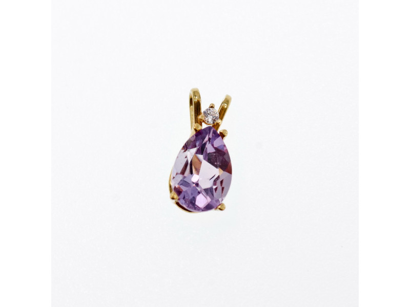 Золотой кулон с аметистом и бриллиантом Нежность Натуральный Sky Jewelry 002393
Золотой кулон с аметистом и бриллиантом Нежность Натуральный Sky Jewelry 002393