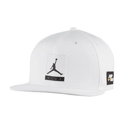 Кепка-бейсболка с прямым козырьком Jordan Jumpman Pro Snapback 6-панельный снэпбек (DJ6120-100)
Кепка-бейсболка с прямым козырьком Jordan Jumpman Pro Snapback 6-панельный снэпбек (DJ6120-100)