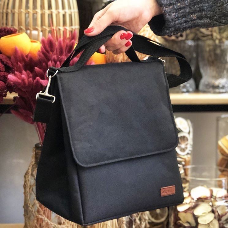 Термосумка для обеда с собой с судочками в школу и на работу LBag-Black (черная)
Термосумка для обеда с собой с судочками в школу и на работу LBag-Black (черная)