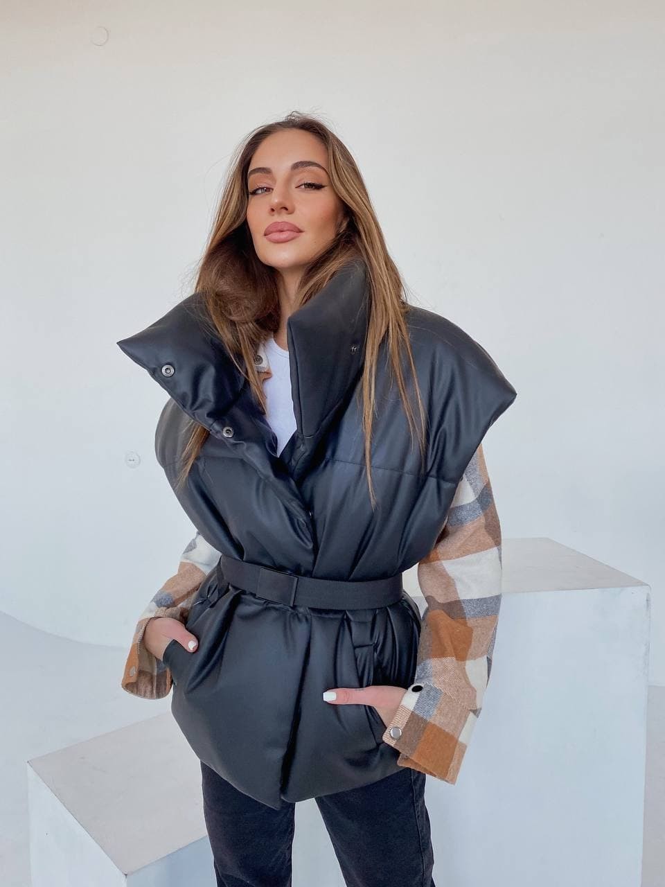 Трендовая жилетка MILIRUD Desing черного цвета, Трендовая жилетка MILIRUD Desing one size черного цвета
Трендовая жилетка MILIRUD Desing черного цвета, Трендовая жилетка MILIRUD Desing one size черного цвета