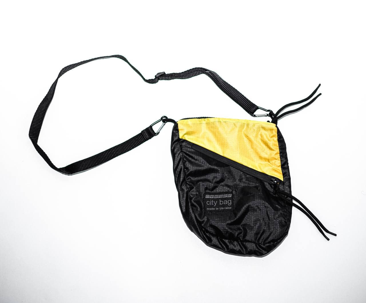 Зручна повсякденна стильна спортивна пляжна сумка City bag messenger OBSESS водо, вітронепроникна з регулятором лямки Кежуал для жінок та чоловіків Чорно жовта
Зручна повсякденна стильна спортивна пляжна сумка City bag messenger OBSESS водо, вітронепроникна з регулятором лямки Кежуал для жінок та чоловіків Чорно жовта