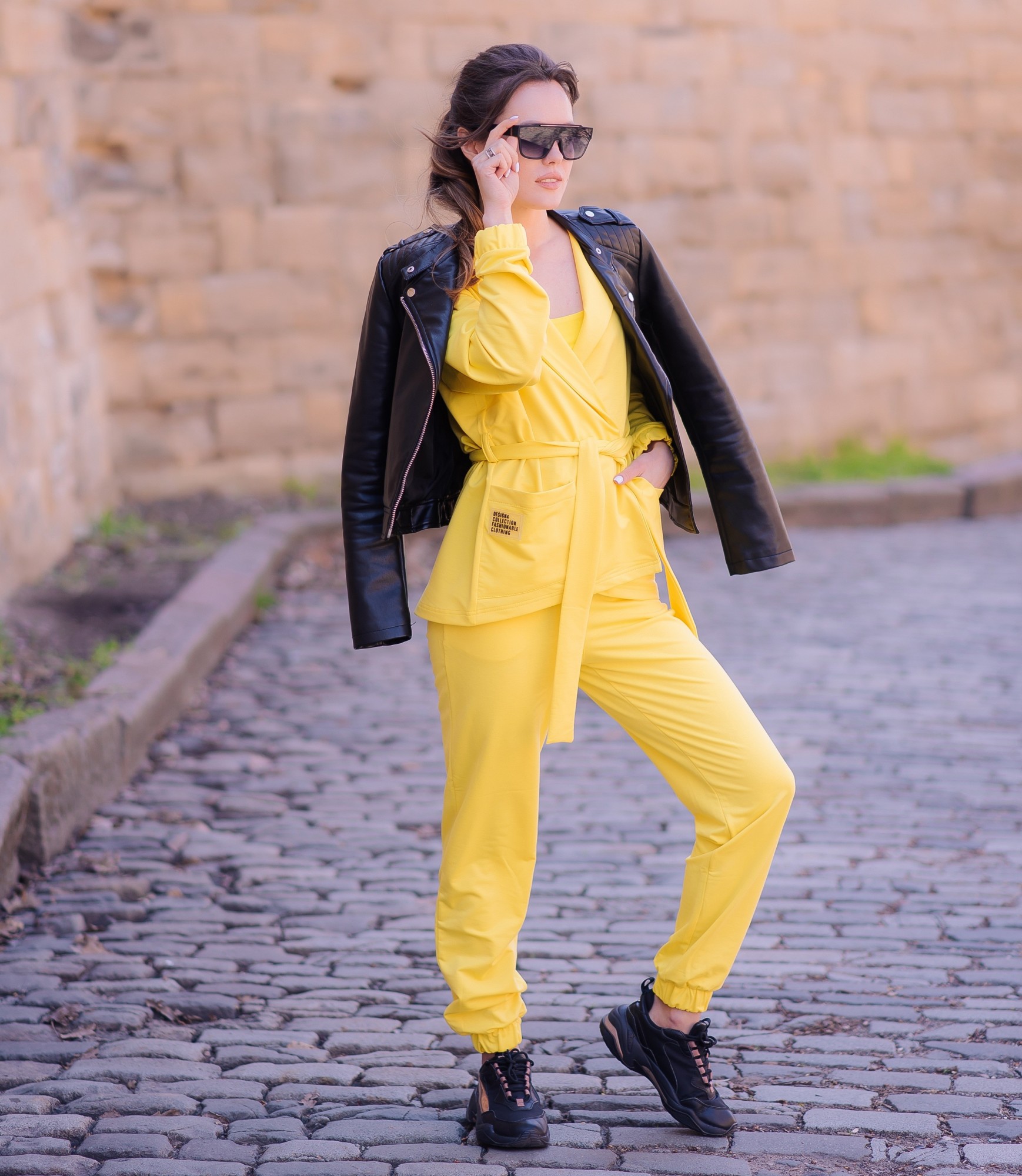 Женский костюм-тройка с топом Diva KM-180yellow, Женский костюм-тройка с топом Diva KM-180yellow S-M
Женский костюм-тройка с топом Diva KM-180yellow, Женский костюм-тройка с топом Diva KM-180yellow S-M