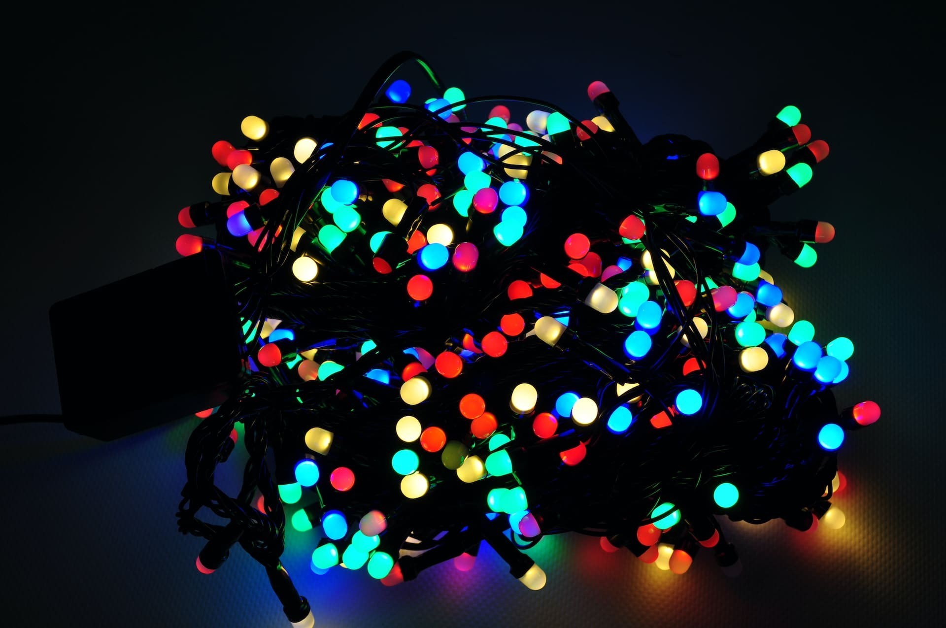 Гирлянда Линза 500 LED мульти 28 м черный провод
Гирлянда Линза 500 LED мульти 28 м черный провод