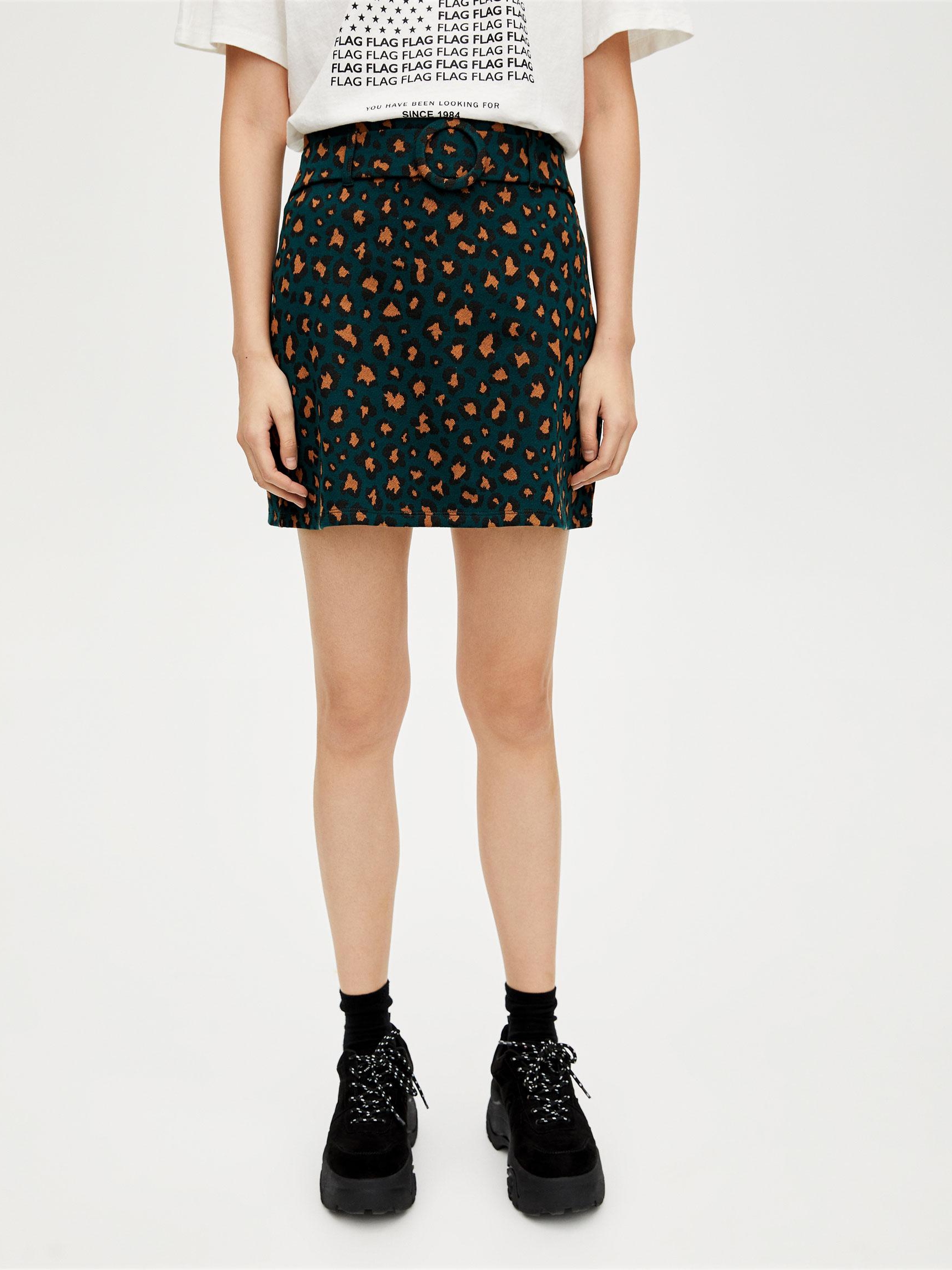 Юбка Pull & Bear XAZ221464ZYRR Зеленая с черным, Юбка Pull & Bear XAZ221464ZYRR S Зеленая с черным
Юбка Pull & Bear XAZ221464ZYRR Зеленая с черным, Юбка Pull & Bear XAZ221464ZYRR S Зеленая с черным