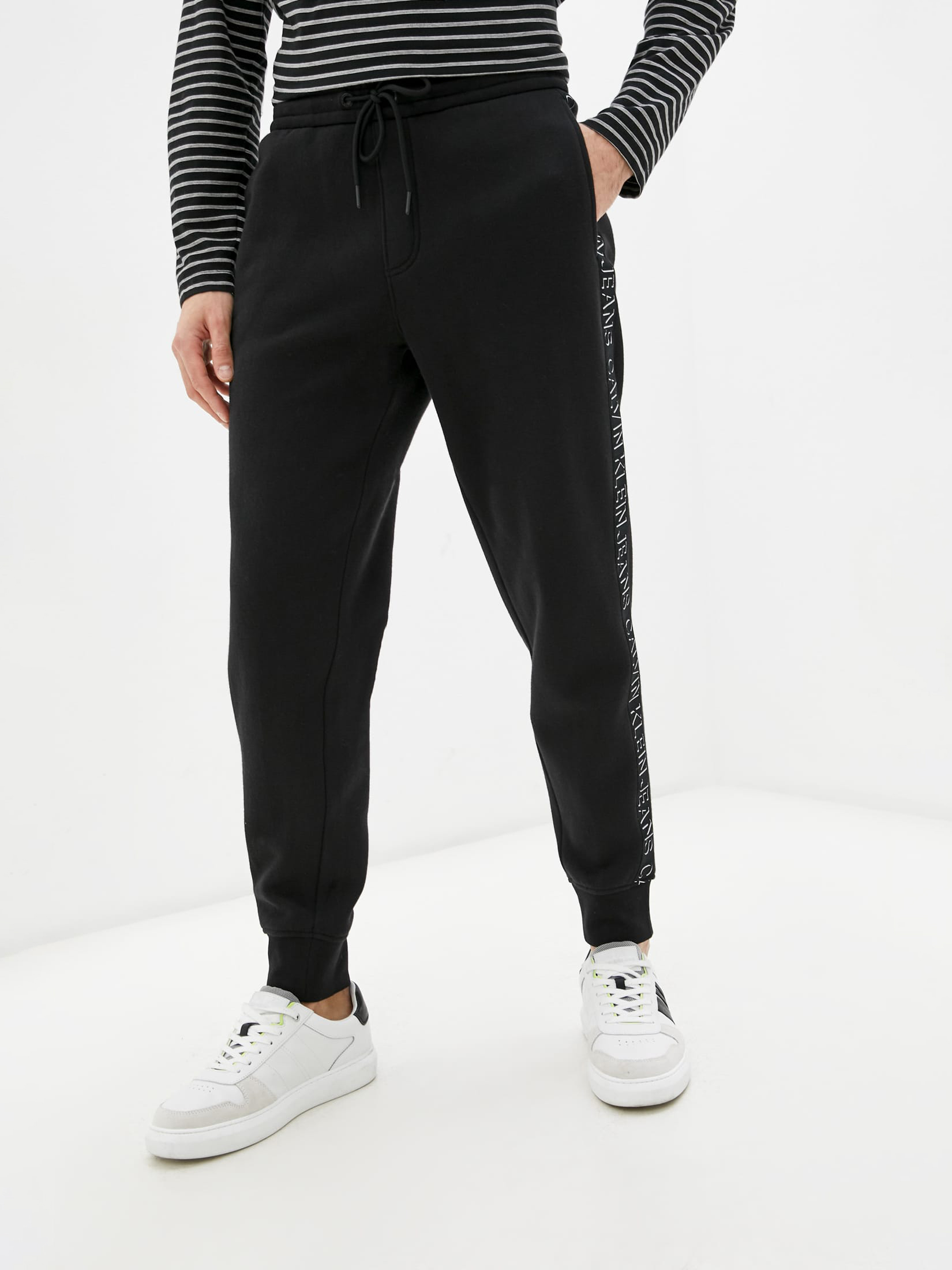 Спортивные штаны Calvin Klein Jeans Shadow Logo Tape Hwk Pant J30J318595-BEH Pvh Black, Спортивные штаны Calvin Klein Jeans Shadow Logo Tape Hwk Pant J30J318595-BEH L Pvh Black
Спортивные штаны Calvin Klein Jeans Shadow Logo Tape Hwk Pant J30J318595-BEH Pvh Black, Спортивные штаны Calvin Klein Jeans Shadow Logo Tape Hwk Pant J30J318595-BEH L Pvh Black