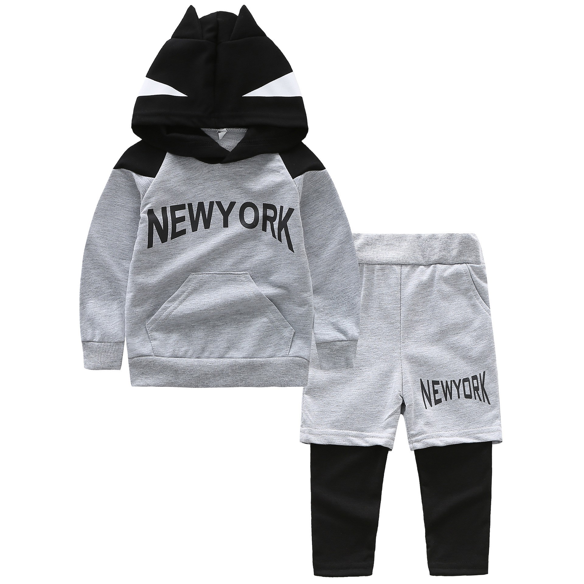 Стильный костюм с капюшоном для мальчика Batman New York Xirubaby серо-черный 90 р-р
Стильный костюм с капюшоном для мальчика Batman New York Xirubaby серо-черный 90 р-р