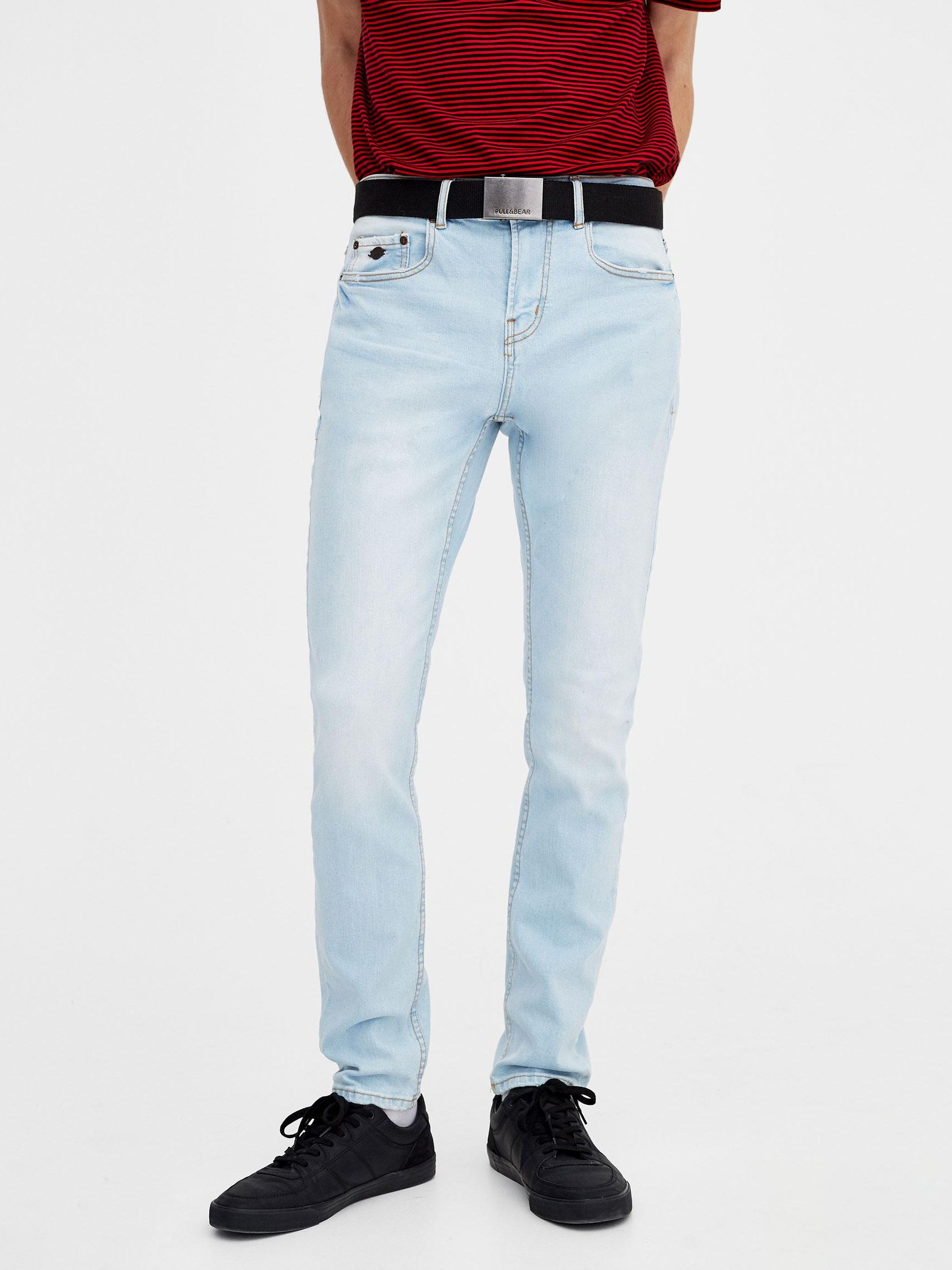 Джинсы Pull & Bear XAZ189545LSMO 42 Голубые
Джинсы Pull & Bear XAZ189545LSMO 42 Голубые