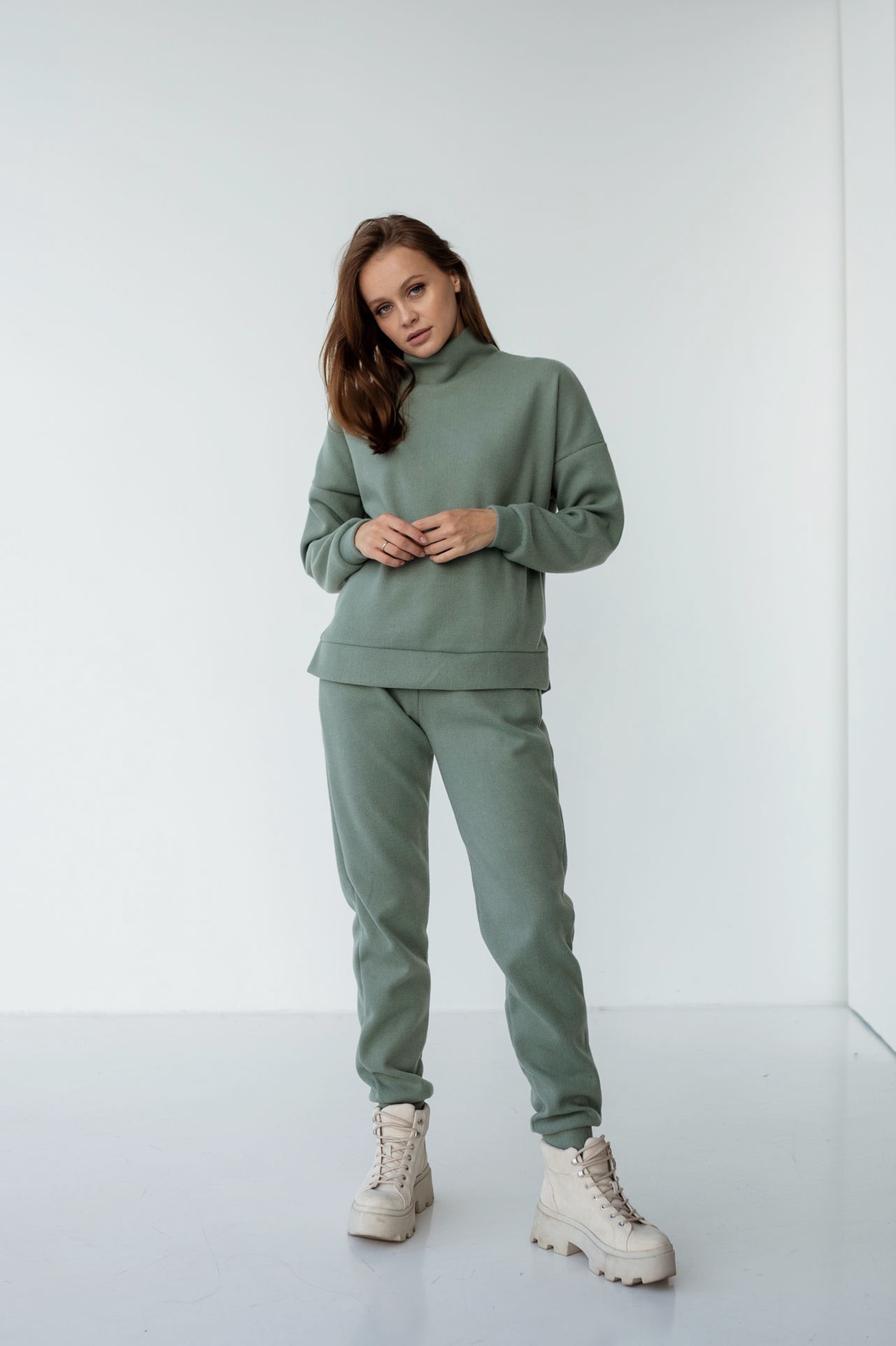 Комплект LK Brand 221 (штани/світшот) фісташковий, Комплект LK Brand 221 (штани/світшот) S фісташковий
Комплект LK Brand 221 (штани/світшот) фісташковий, Комплект LK Brand 221 (штани/світшот) S фісташковий