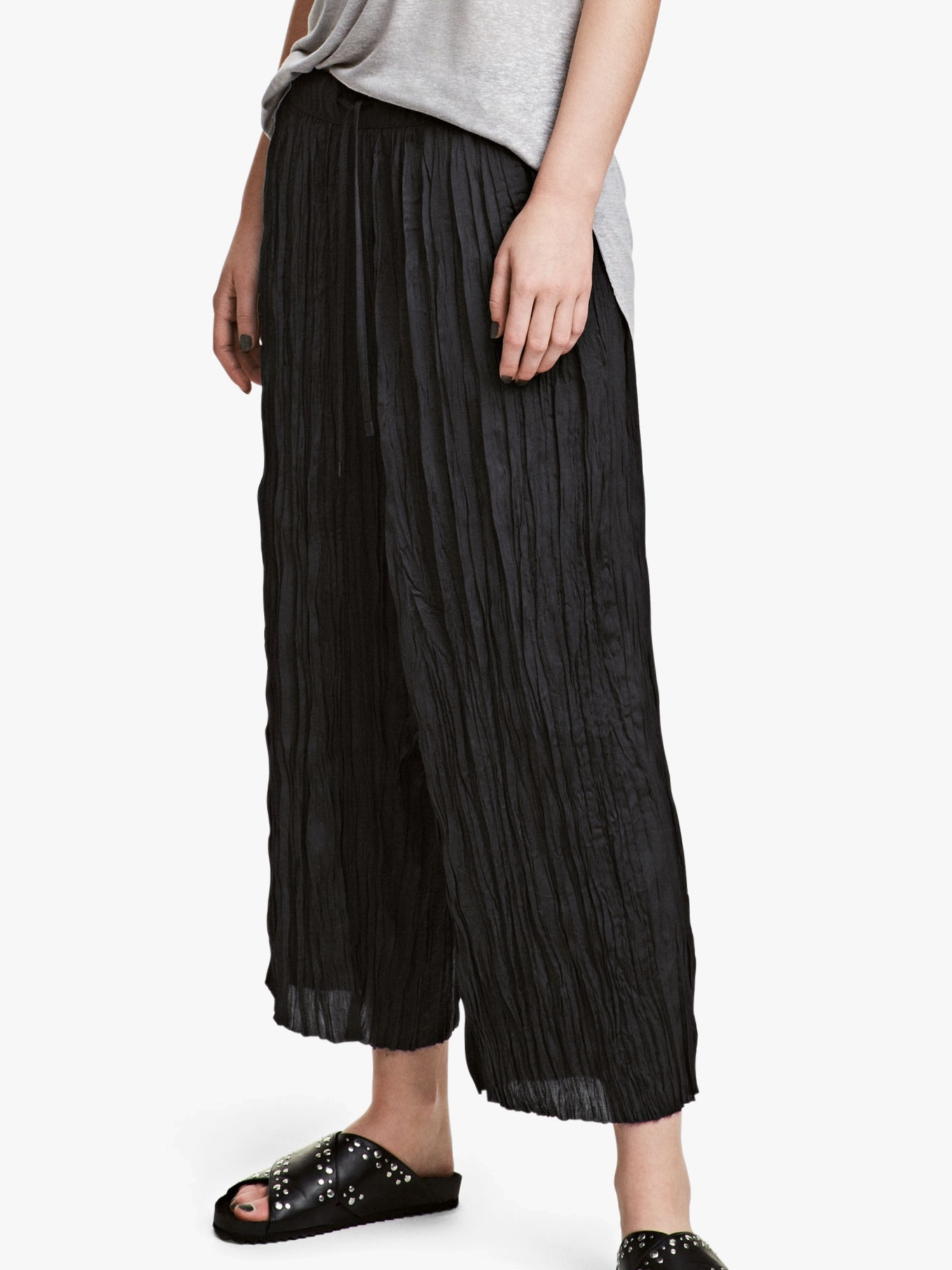 Брюки H&M Divided XAZ055158NHUN Черные, Брюки H&M Divided XAZ055158NHUN 36 Черные
Брюки H&M Divided XAZ055158NHUN Черные, Брюки H&M Divided XAZ055158NHUN 36 Черные
