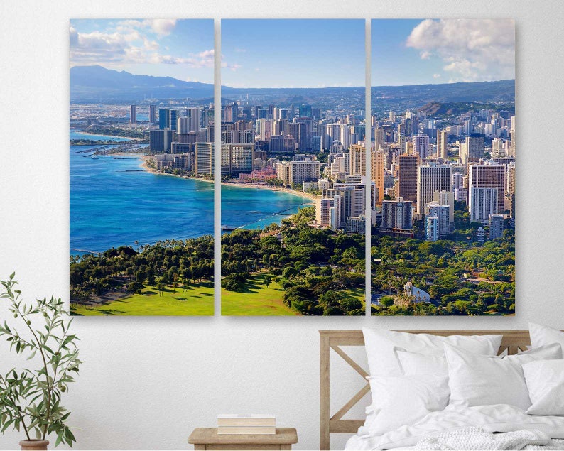 Модульная картина на холсте из трех частей Панорамный вид в Гонолулу 78x48 см
Модульная картина на холсте из трех частей Панорамный вид в Гонолулу 78x48 см
