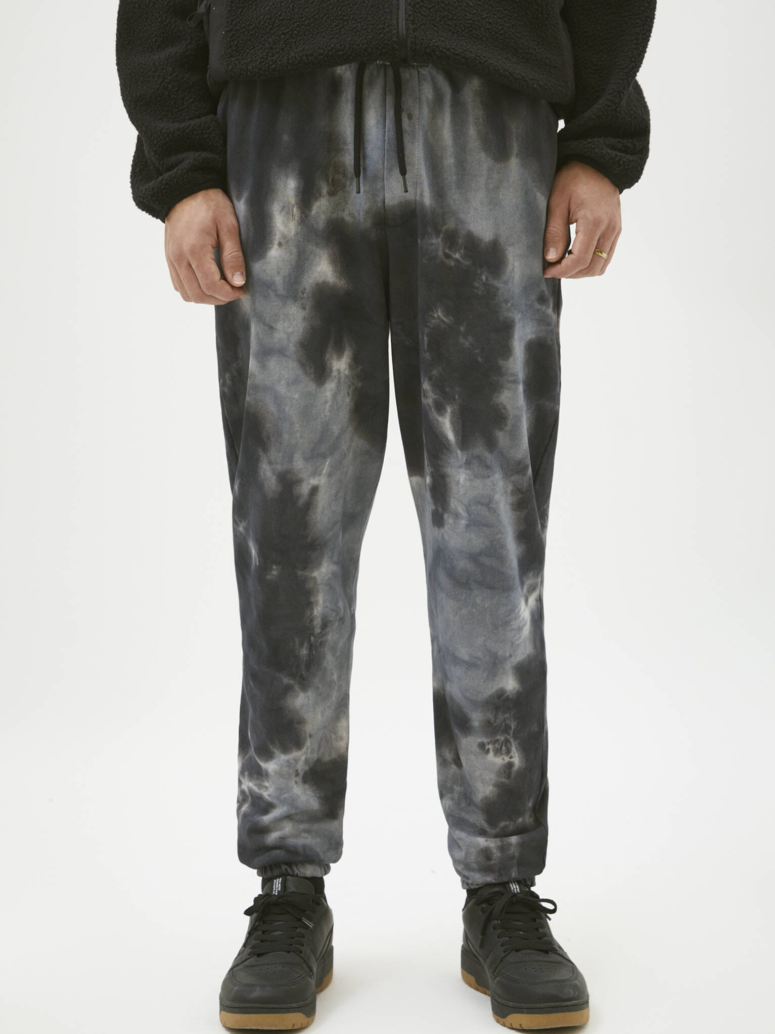 Спортивные штаны Pull & Bear 4676/502/922 Серые с принтом, Спортивные штаны Pull & Bear 4676/502/922 S Серые с принтом
Спортивные штаны Pull & Bear 4676/502/922 Серые с принтом, Спортивные штаны Pull & Bear 4676/502/922 S Серые с принтом