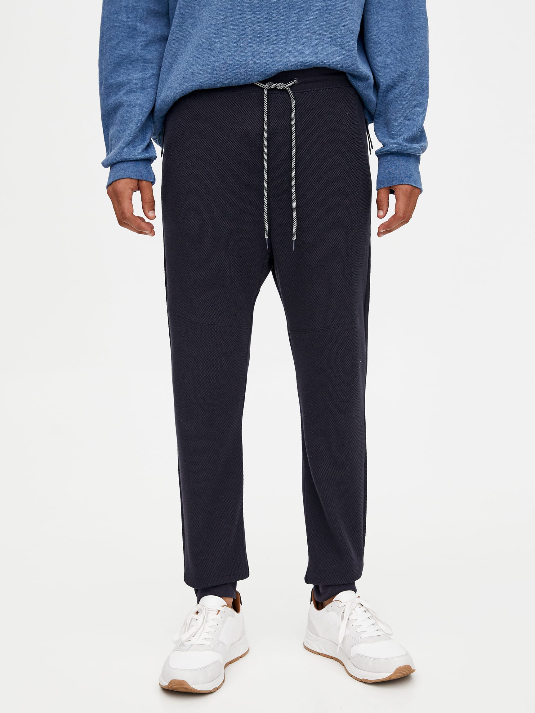 Спортивные штаны Pull & Bear 5679/506/401 Темно-синие, Спортивные штаны Pull & Bear 5679/506/401 S Темно-синие
Спортивные штаны Pull & Bear 5679/506/401 Темно-синие, Спортивные штаны Pull & Bear 5679/506/401 S Темно-синие