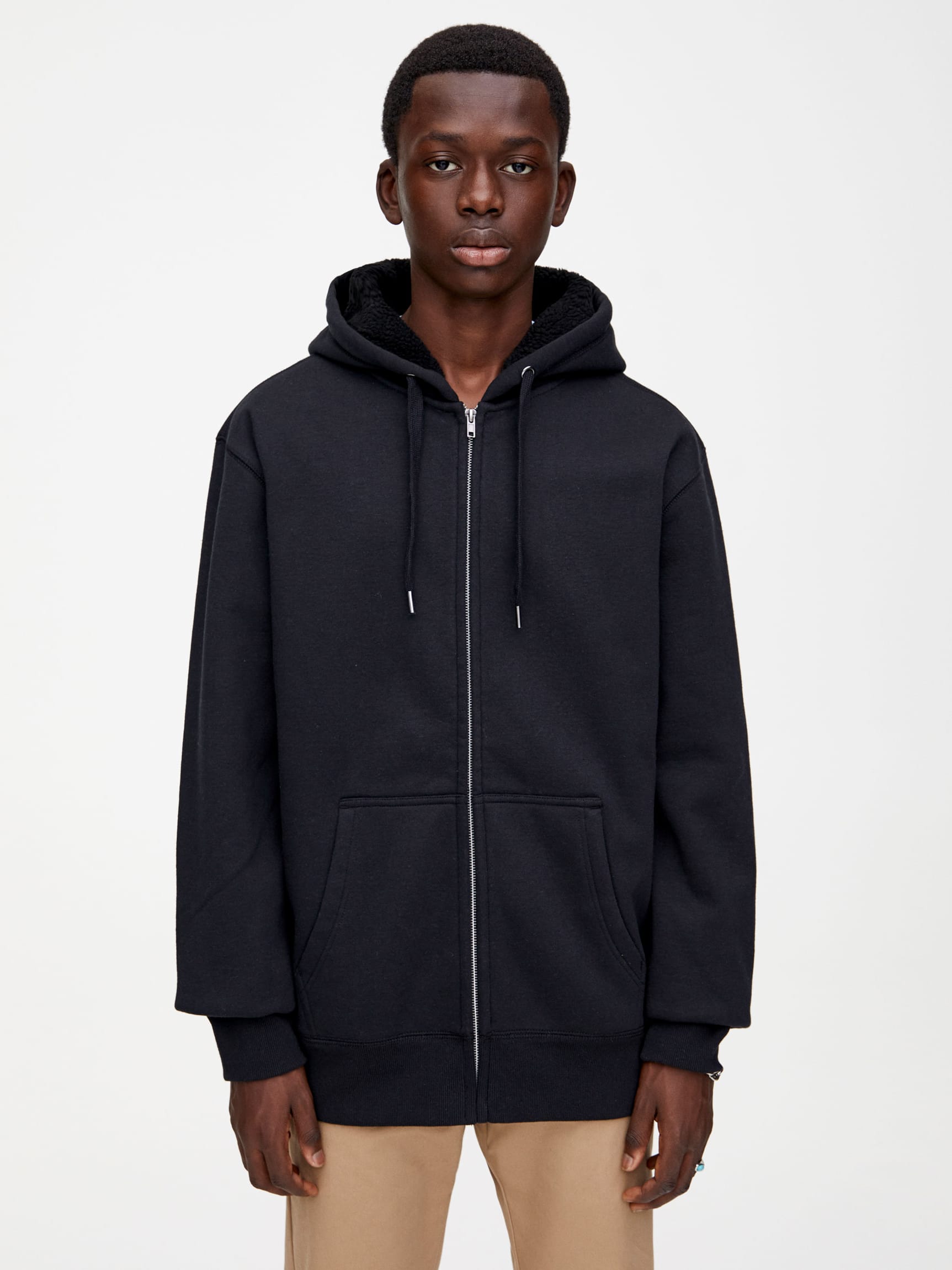 Толстовка Pull & Bear 9596/511/800 Черная, Толстовка Pull & Bear 9596/511/800 L Черная
Толстовка Pull & Bear 9596/511/800 Черная, Толстовка Pull & Bear 9596/511/800 L Черная