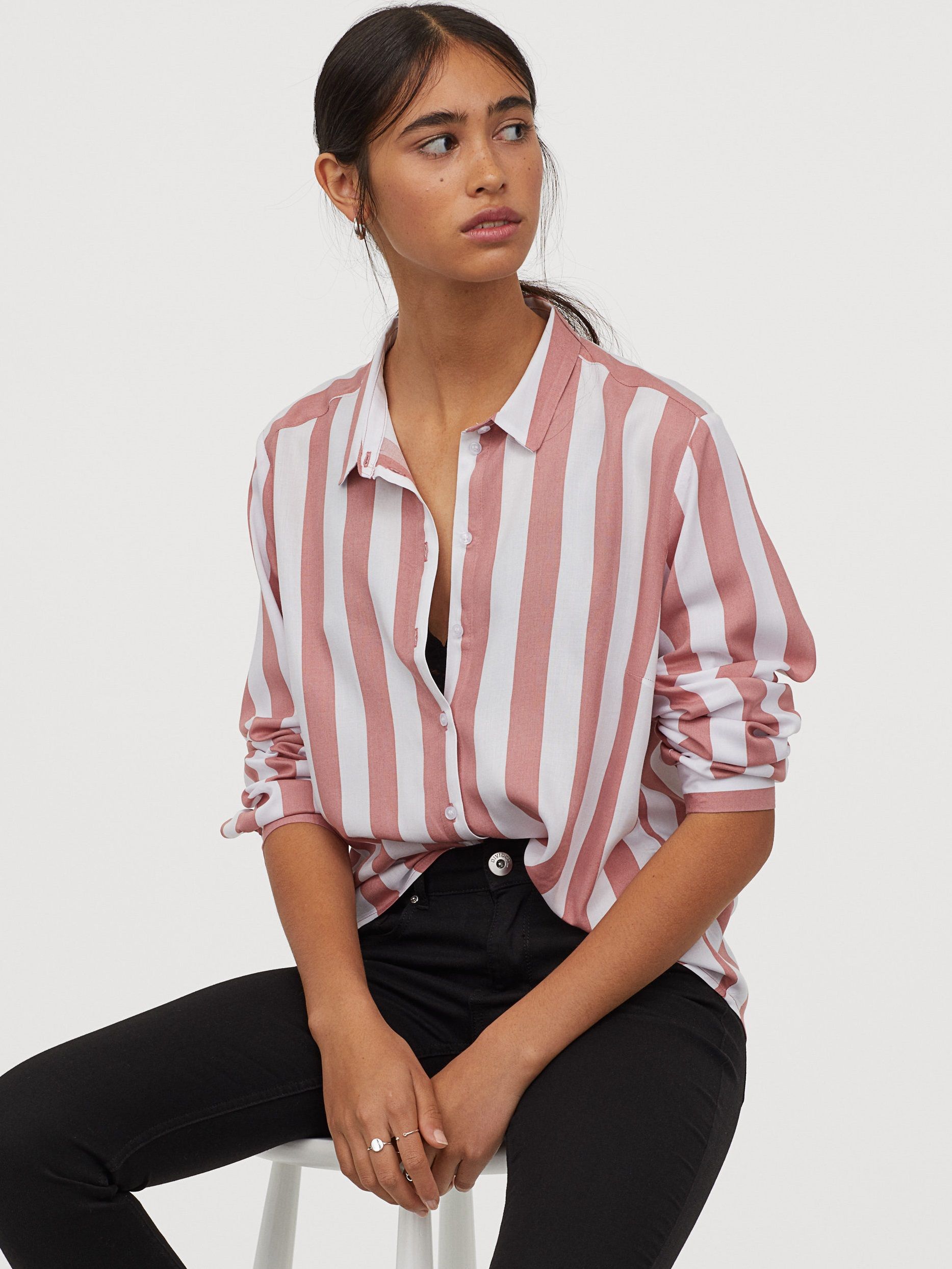 Рубашка H&M 05-0689389-011 Белая (СА2000001856598, Рубашка H&M 05-0689389-011 32 Белая (СА2000001856598)
Рубашка H&M 05-0689389-011 Белая (СА2000001856598, Рубашка H&M 05-0689389-011 32 Белая (СА2000001856598)