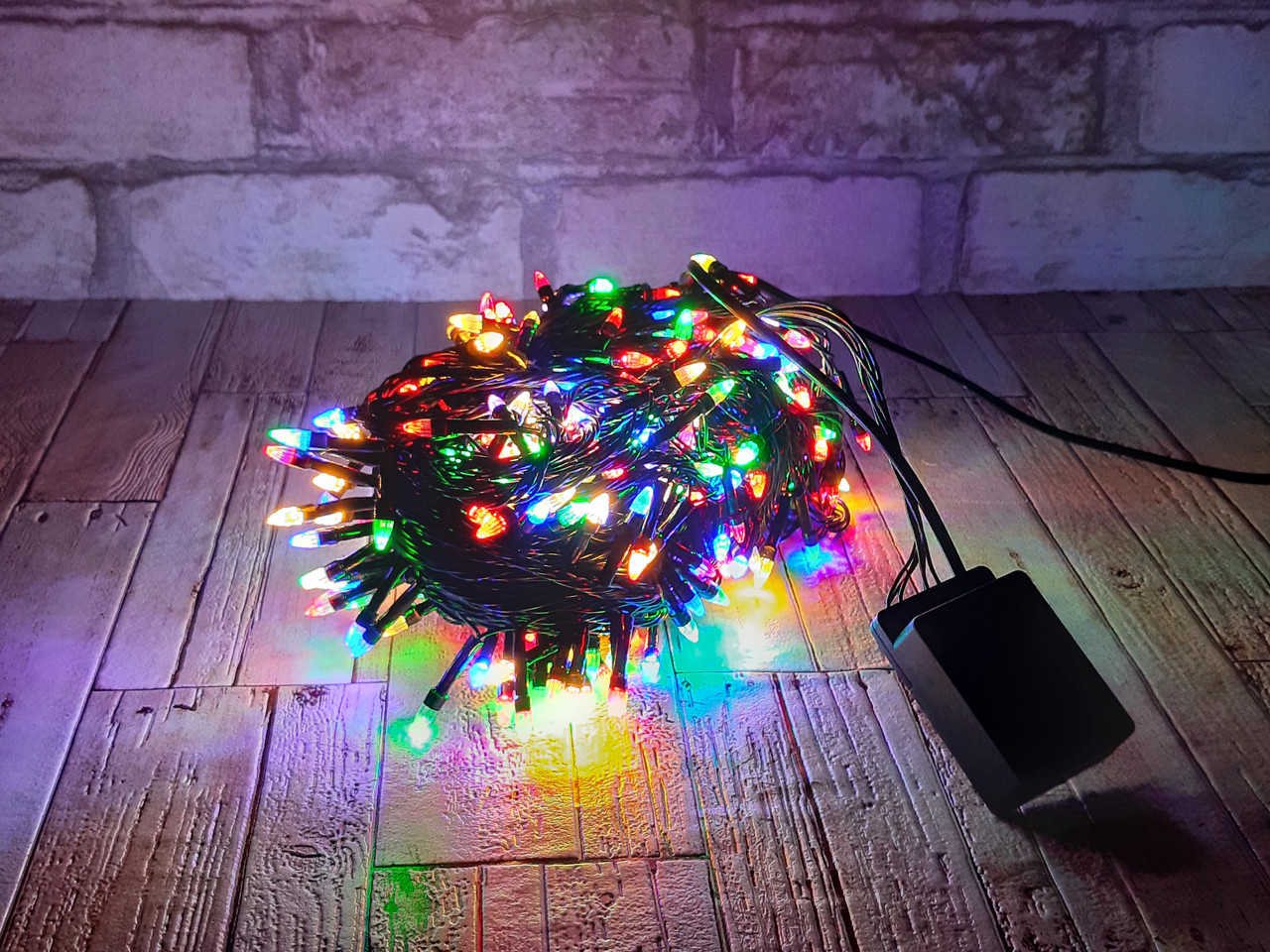 Гирлянда светодиодная, новогодняя "Конус", 200 LED, 13м, разноцветная, (черный провод)
Гирлянда светодиодная, новогодняя "Конус", 200 LED, 13м, разноцветная, (черный провод)