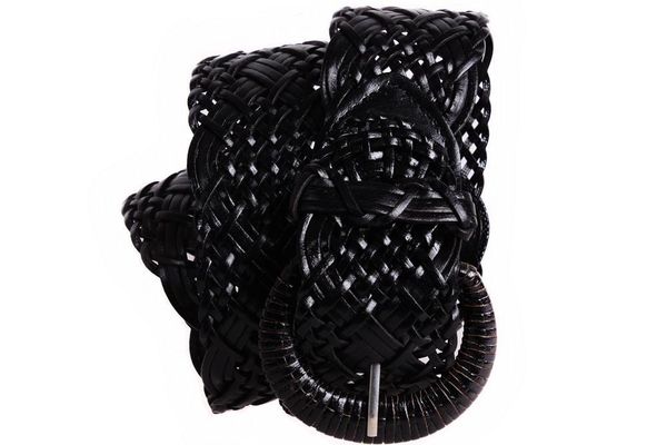 Плетеный пояс для женщин из натуральной кожи D-Belts S0116 черный (100-110 см х 5.5 см)
Плетеный пояс для женщин из натуральной кожи D-Belts S0116 черный (100-110 см х 5.5 см)