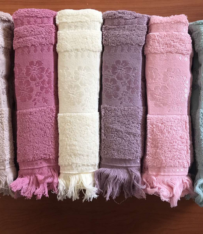 Набор полотенец для лица Gulcan Cotton Daisy 50*90 см махровые банные 6 шт арт.ts-02685
Набор полотенец для лица Gulcan Cotton Daisy 50*90 см махровые банные 6 шт арт.ts-02685
