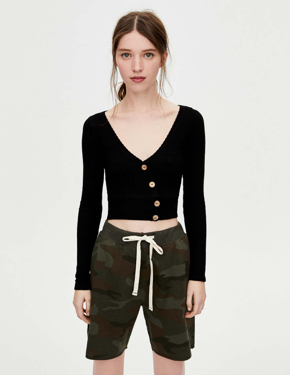 Лонгслив PULL & BEAR Ж1080423 (9245/353/800) цвет черный, Лонгслив PULL & BEAR Ж1080423 (9245/353/800) цвет черный XS
Лонгслив PULL & BEAR Ж1080423 (9245/353/800) цвет черный, Лонгслив PULL & BEAR Ж1080423 (9245/353/800) цвет черный XS