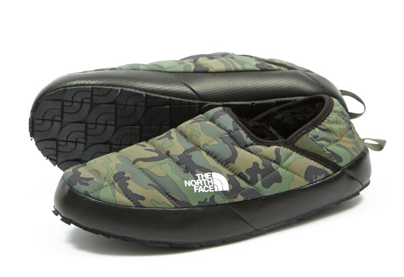 Тапочки мужские The North Face Thermoball Traction Mule V (42) NF0A3UZN33U Камуфляж
Тапочки мужские The North Face Thermoball Traction Mule V (42) NF0A3UZN33U Камуфляж